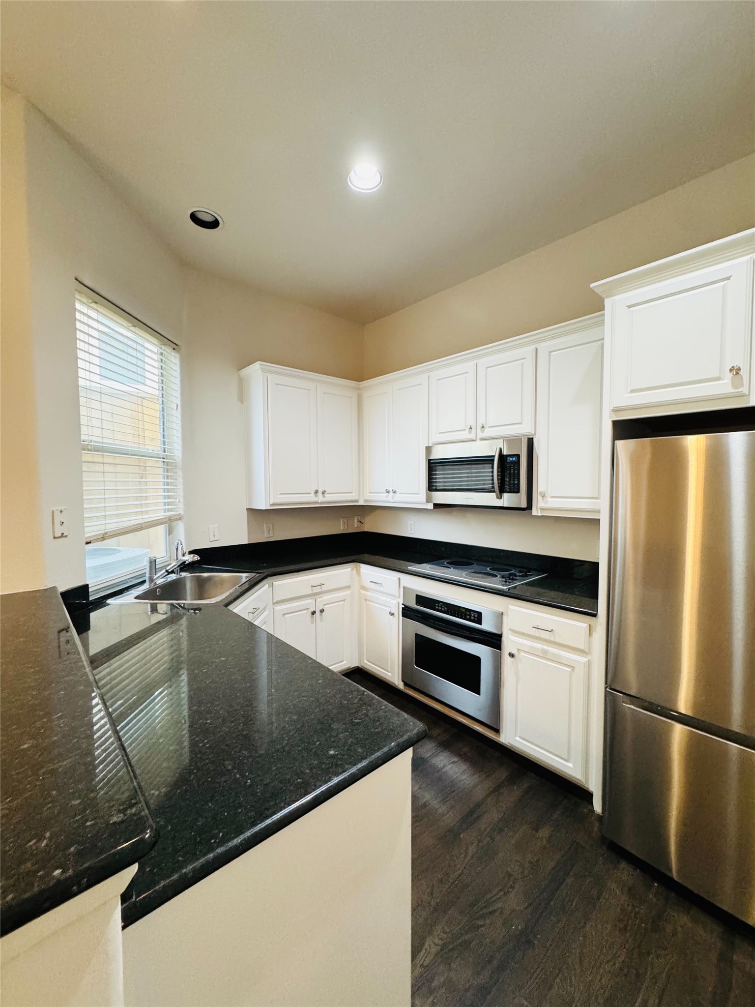 4119 Throckmorton Street Dallas TX 75219