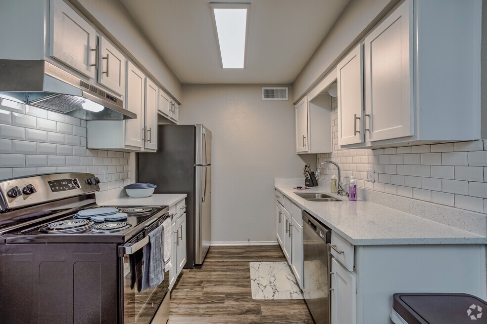 1301 W Highway 287 Bypass Waxahachie TX 75165