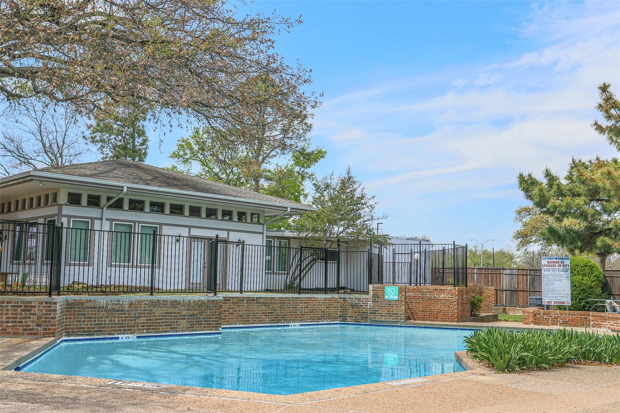 13706 Flagstone Lane Dallas TX 75240