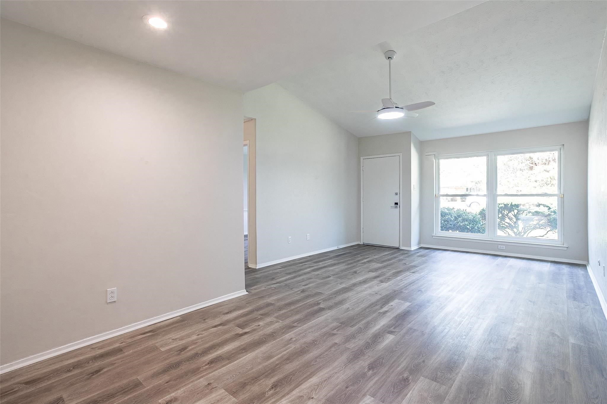 13706 Flagstone Lane Dallas TX 75240