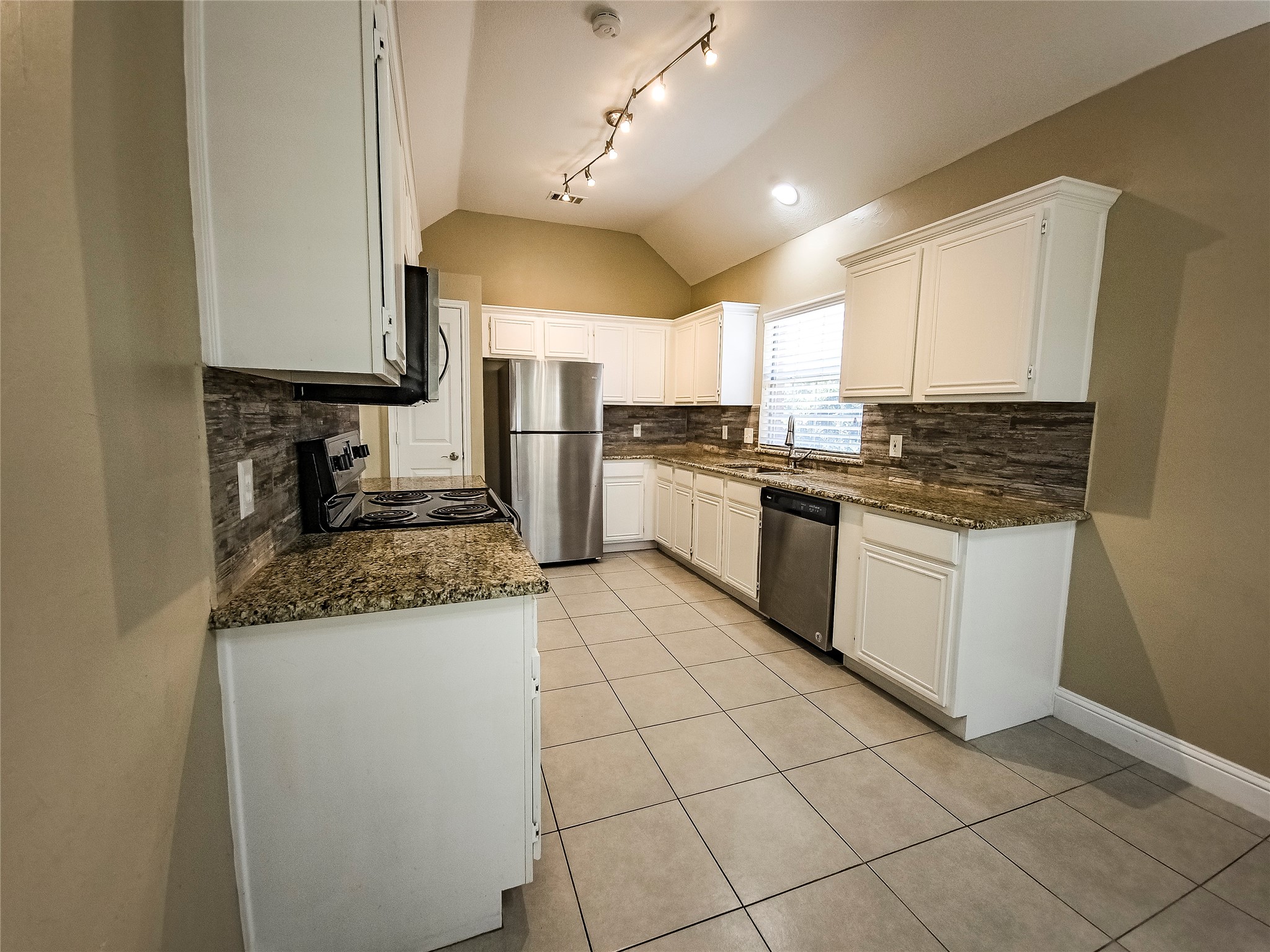 1524 High Pointe Lane Cedar Hill TX 75104