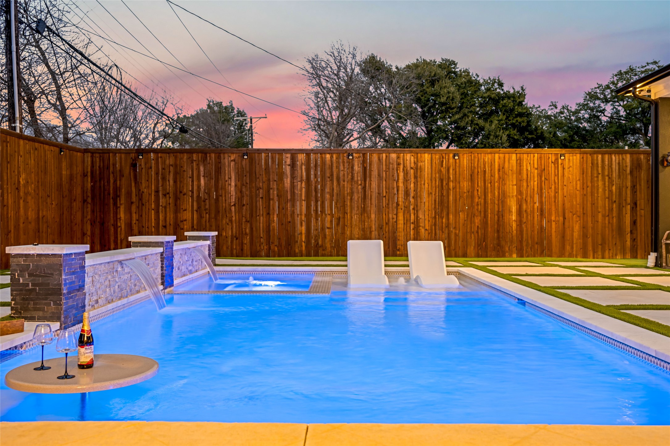 3111 Hedgerow Drive Dallas TX 75235