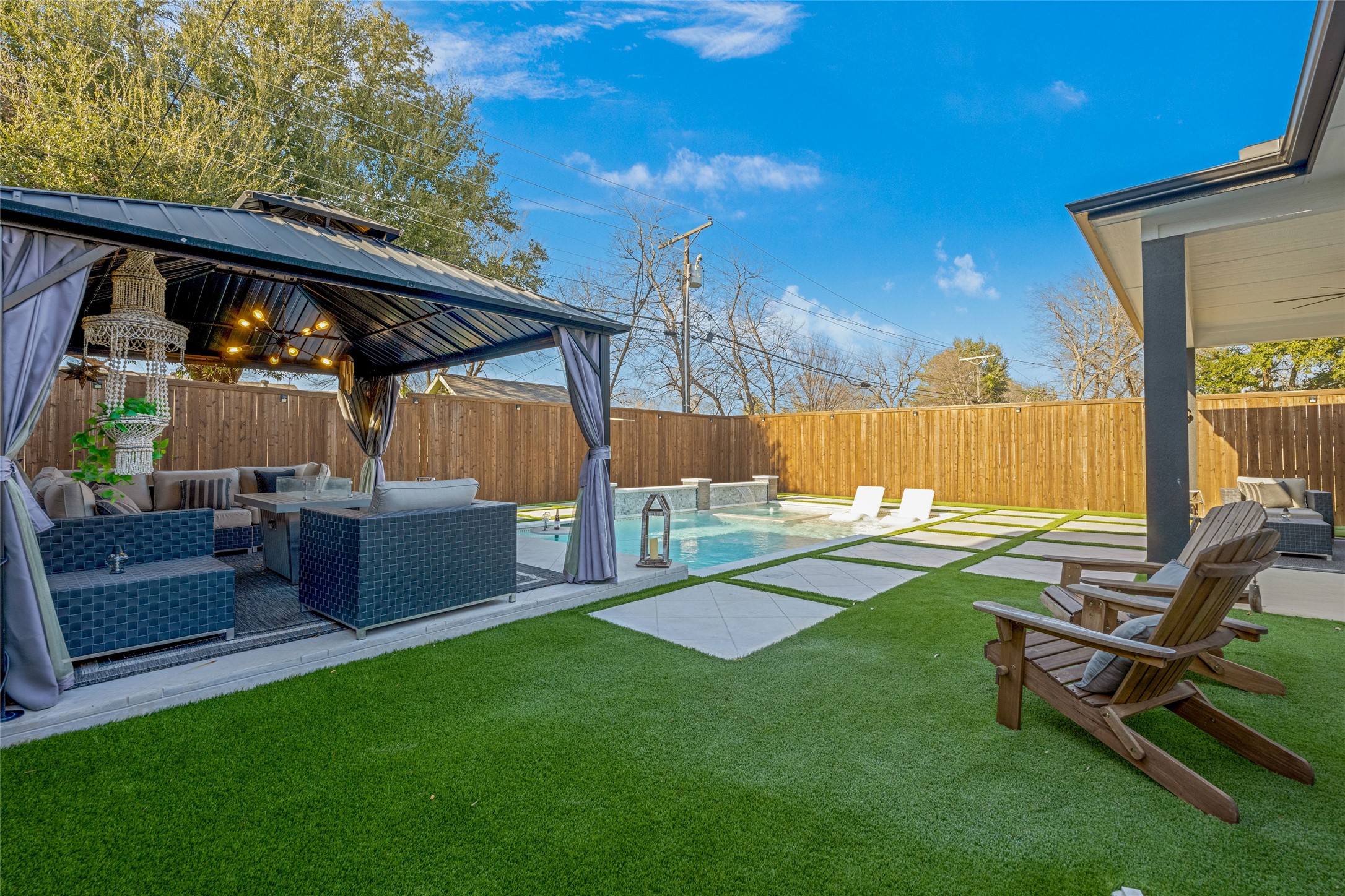3111 Hedgerow Drive Dallas TX 75235