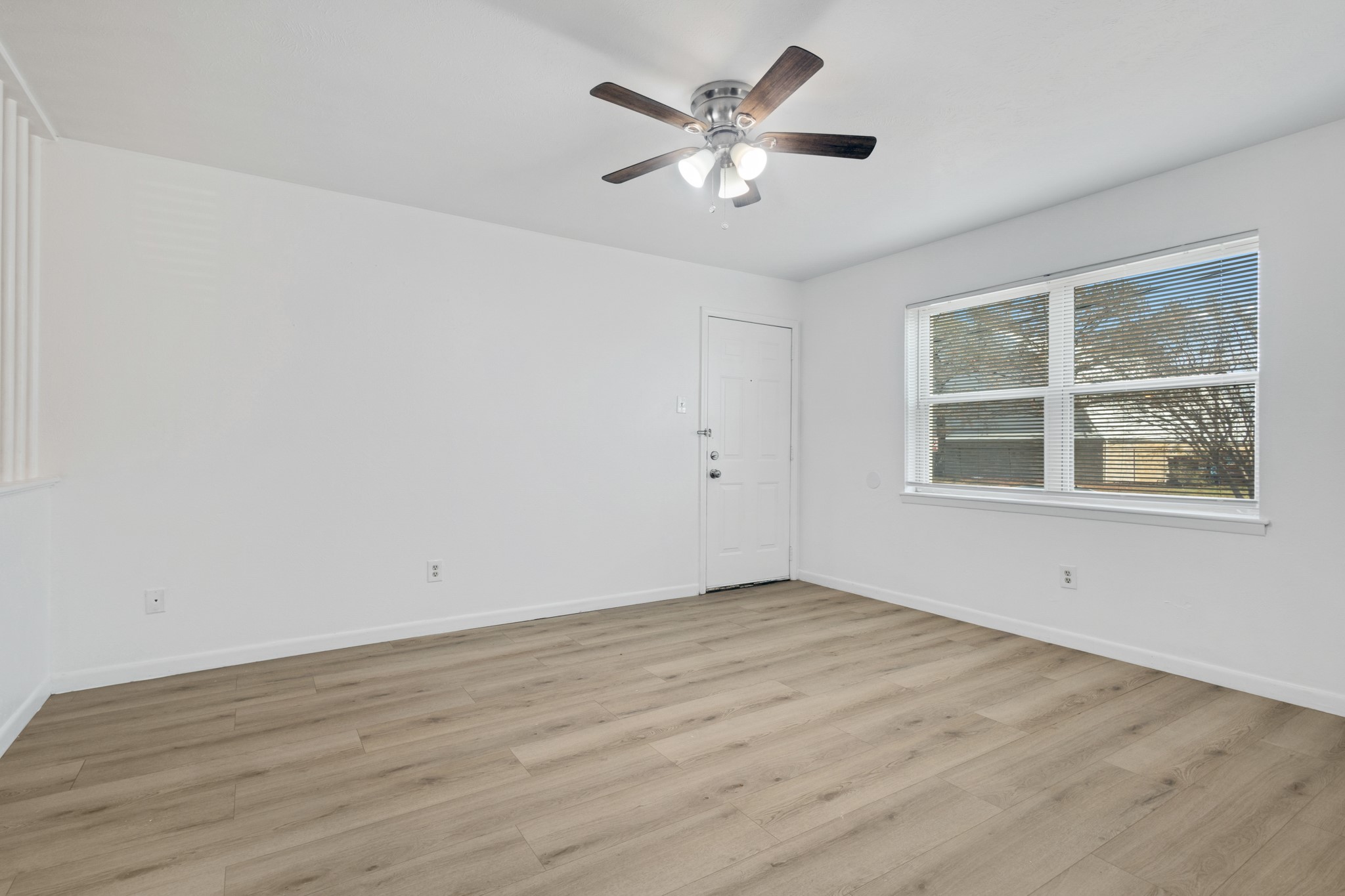 308 College Street Arlington TX 76010