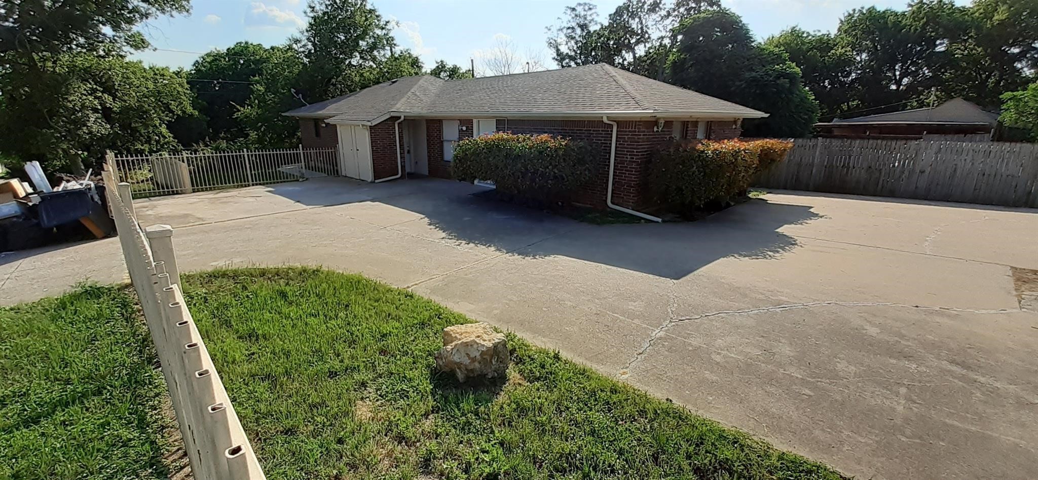 2801 19th Street Fort Worth TX 76106