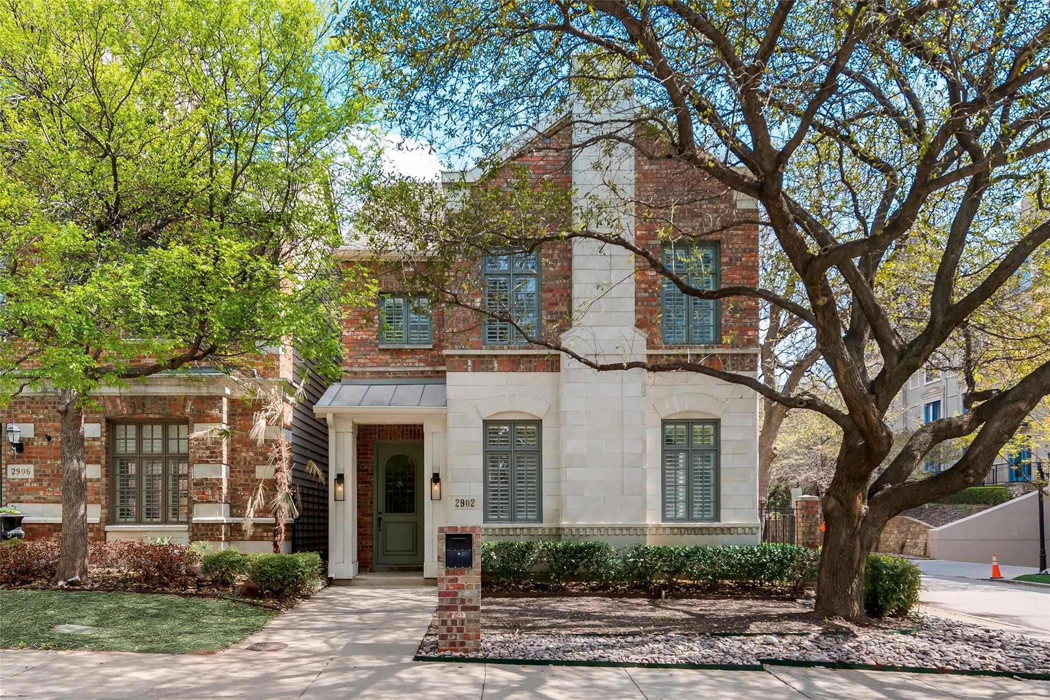 2902 N Pearl Street Dallas TX 75201