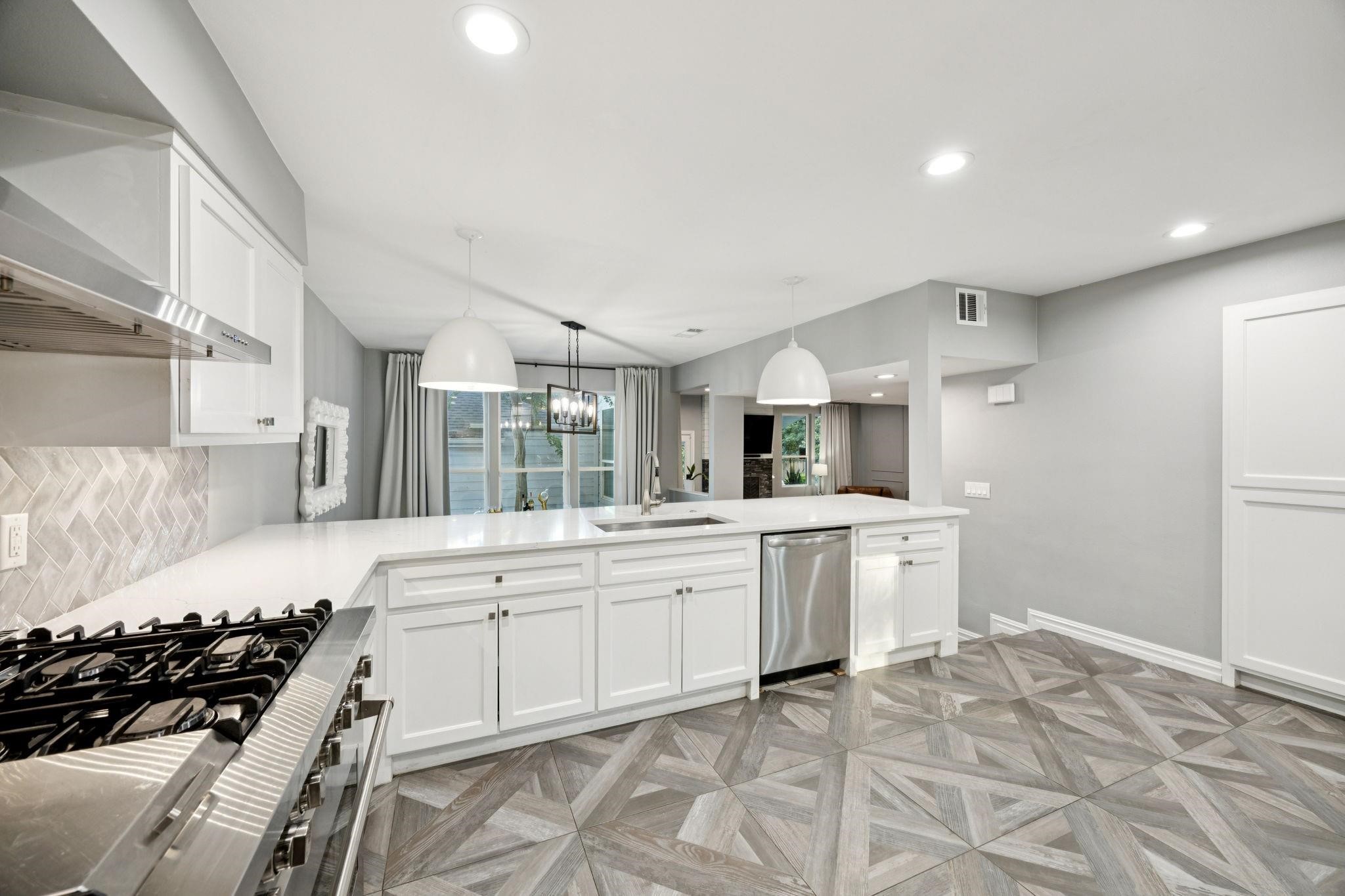 7018 Blackwood Drive Dallas TX 75231