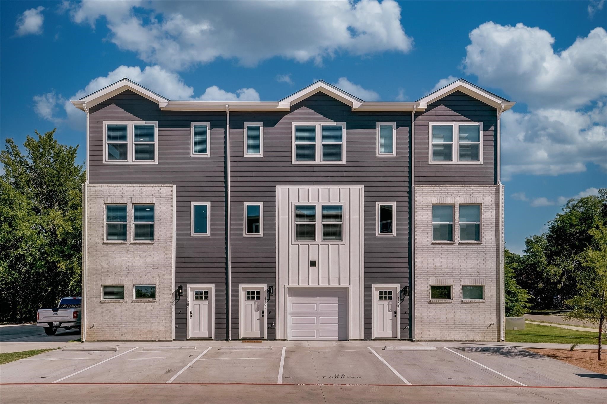 422 S Lillian Street S Stephenville TX 76401