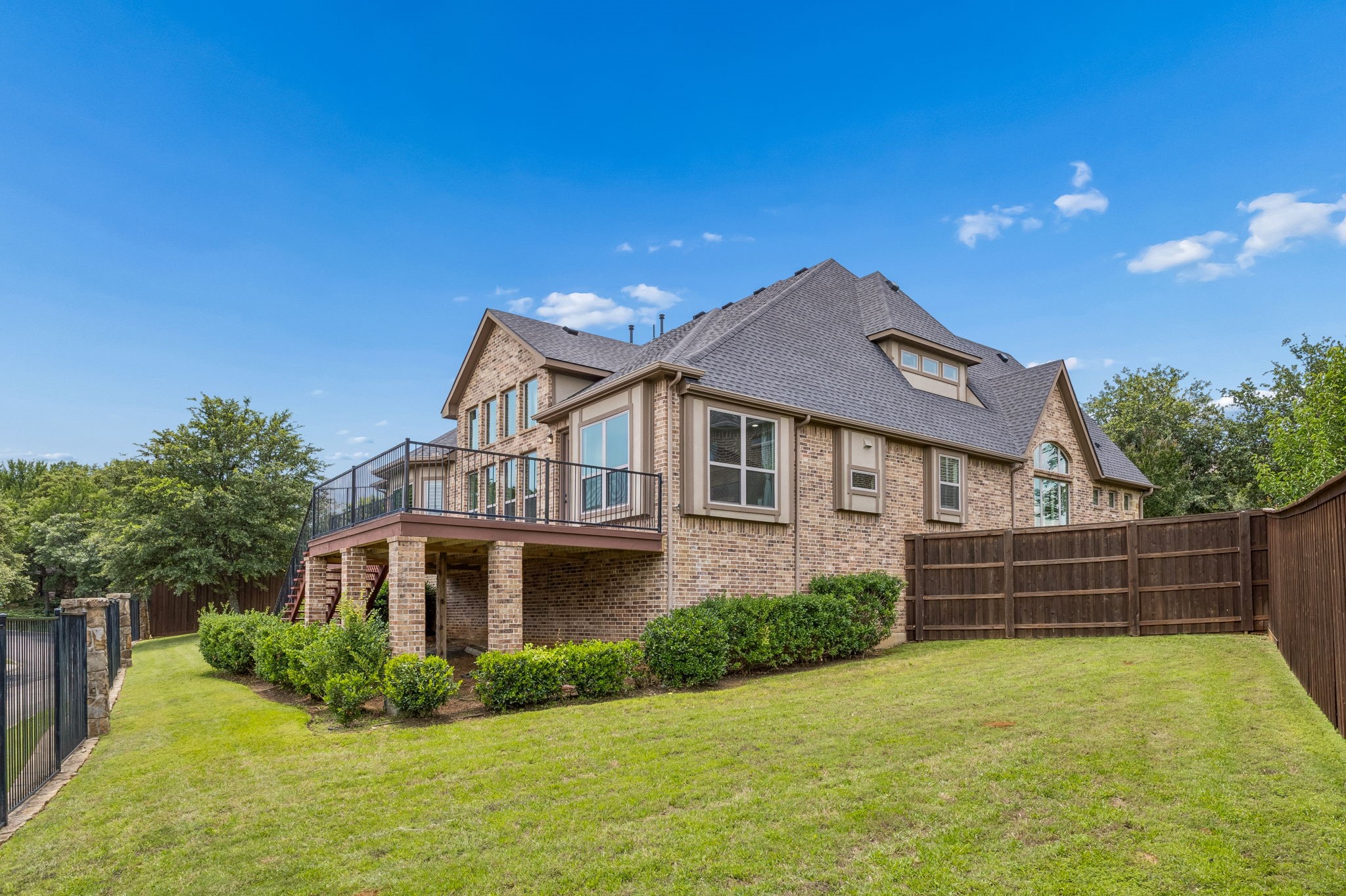 134 Santa Rosa Way Irving TX 75062