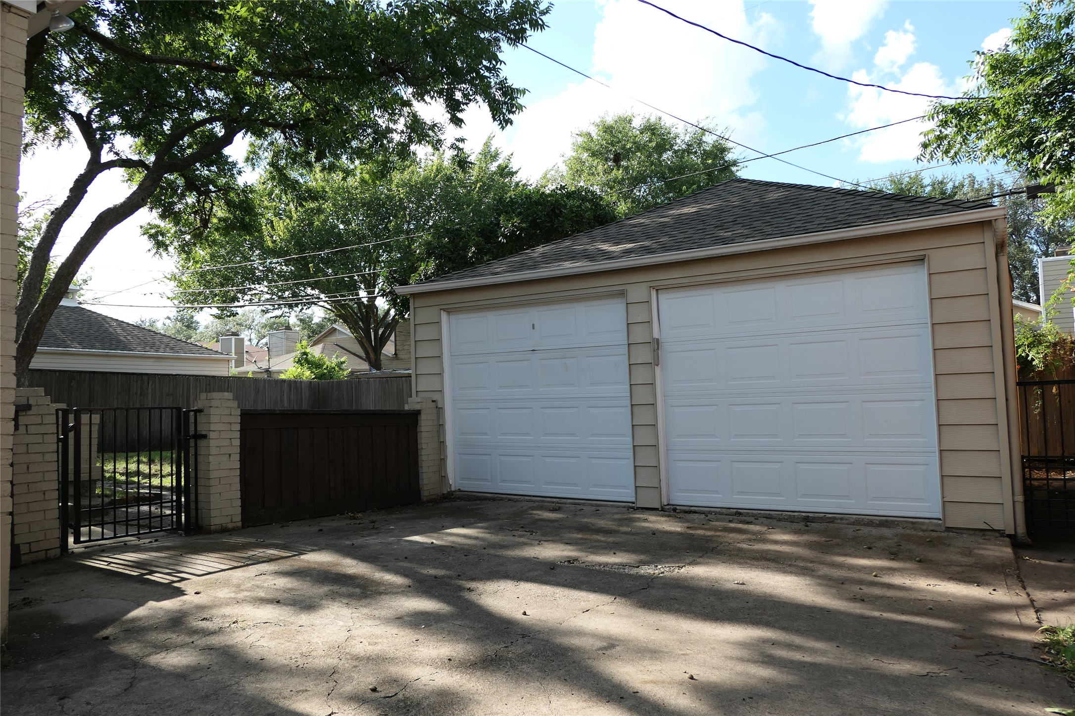6333 Anita Street Dallas TX 75214