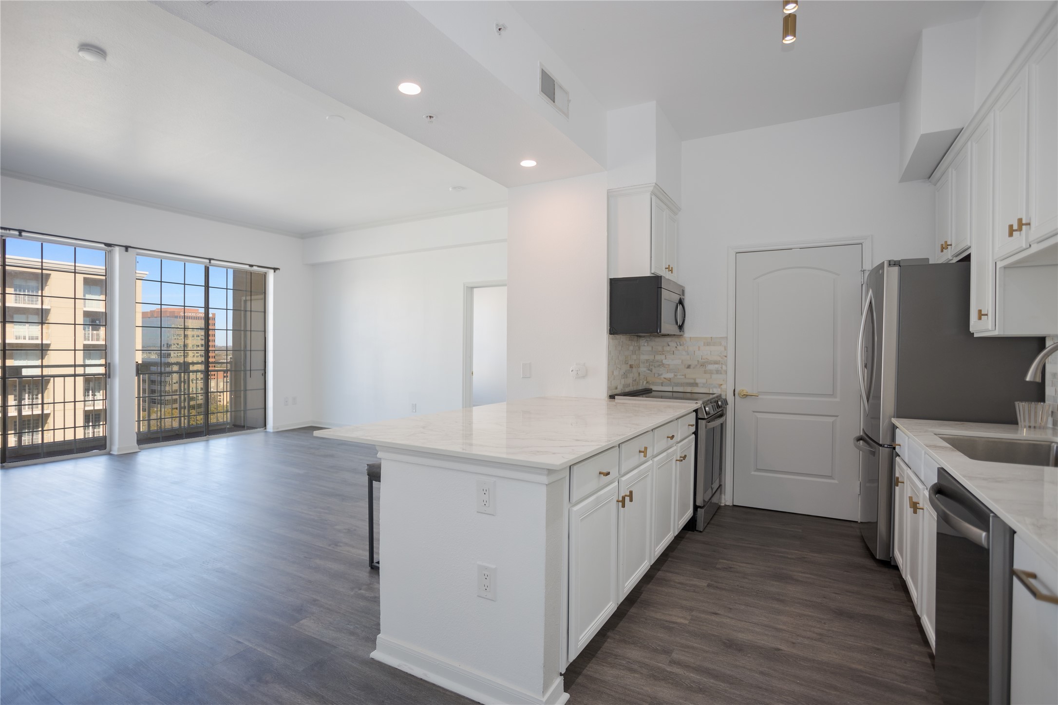 3225 Turtle Creek Boulevard Dallas TX 75219