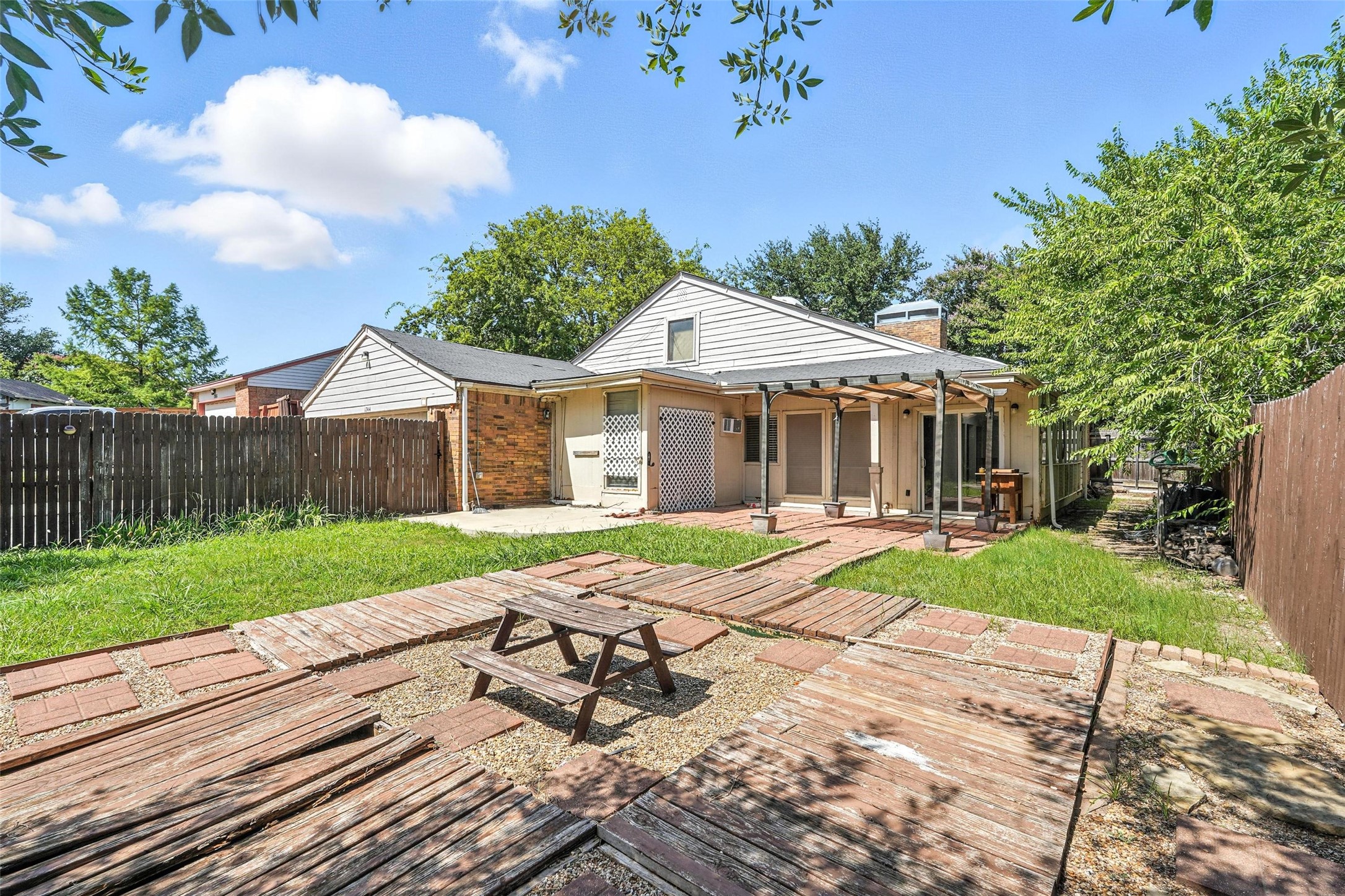 1744 Hartford Drive Carrollton TX 75007