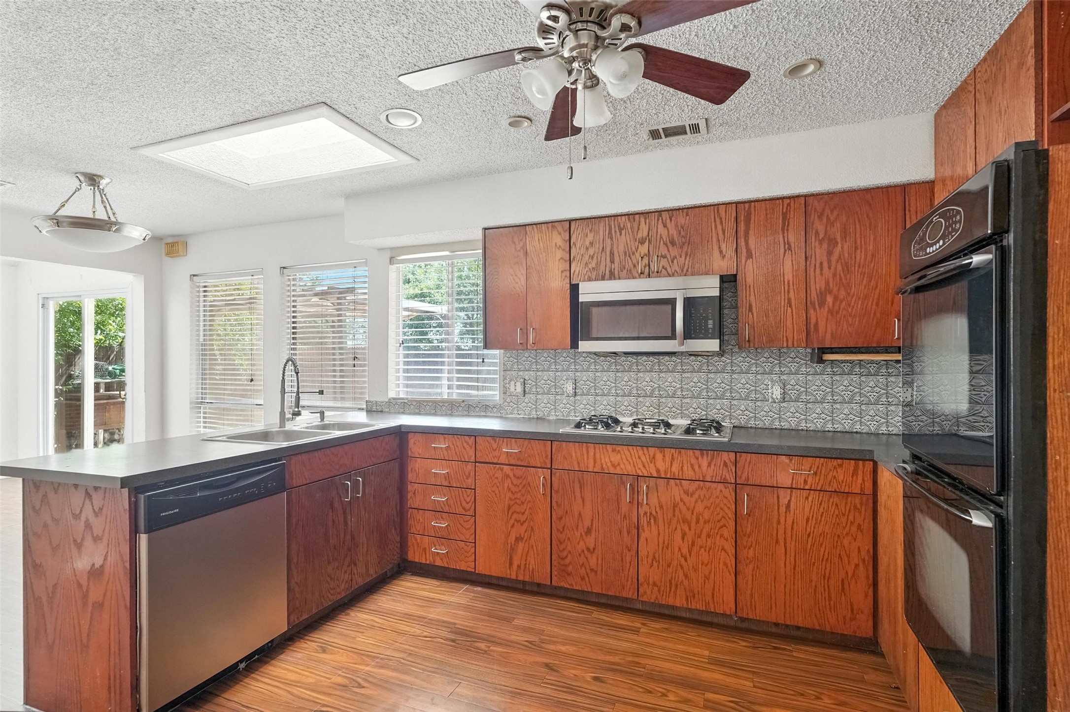 1744 Hartford Drive Carrollton TX 75007