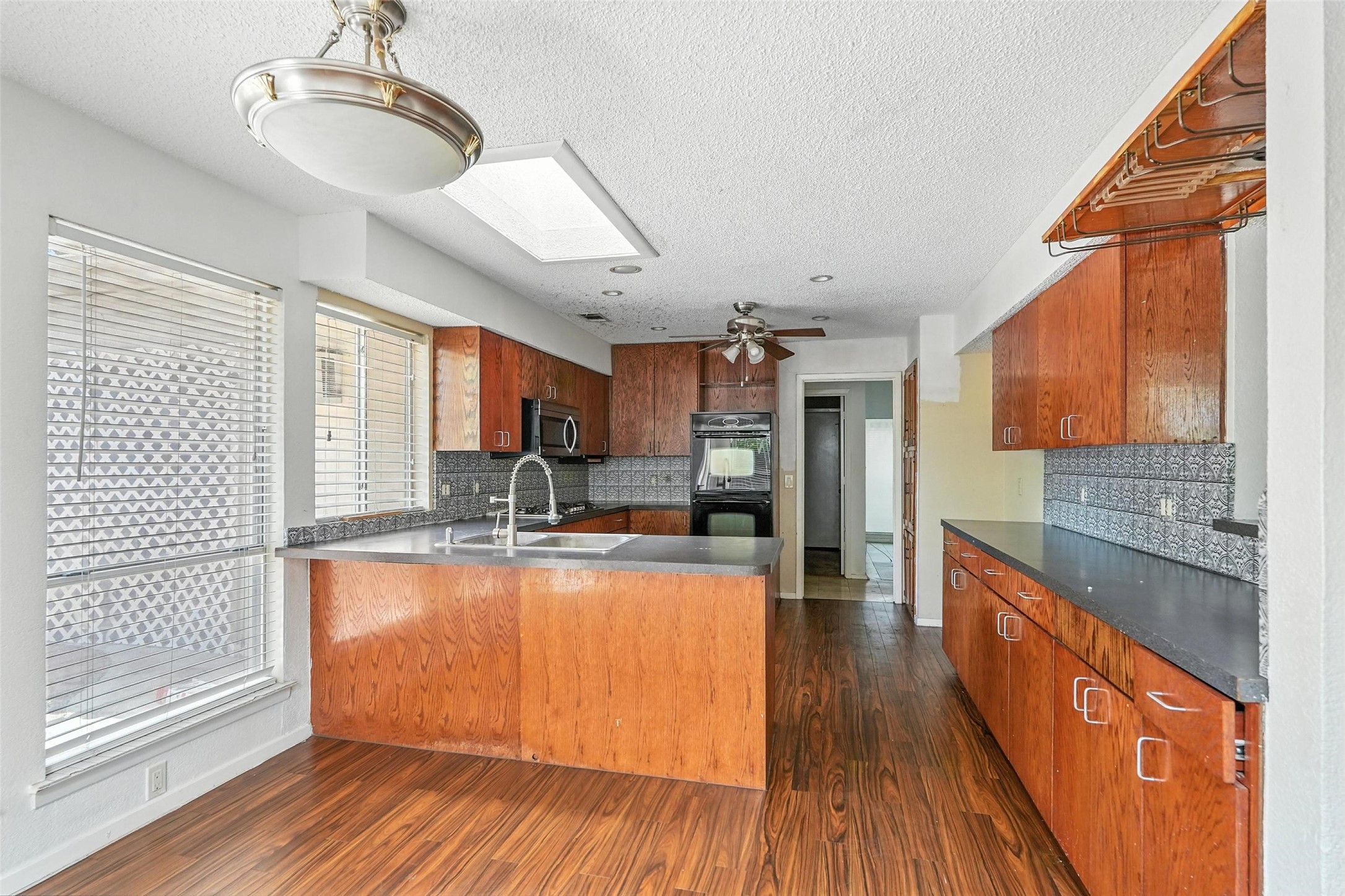 1744 Hartford Drive Carrollton TX 75007