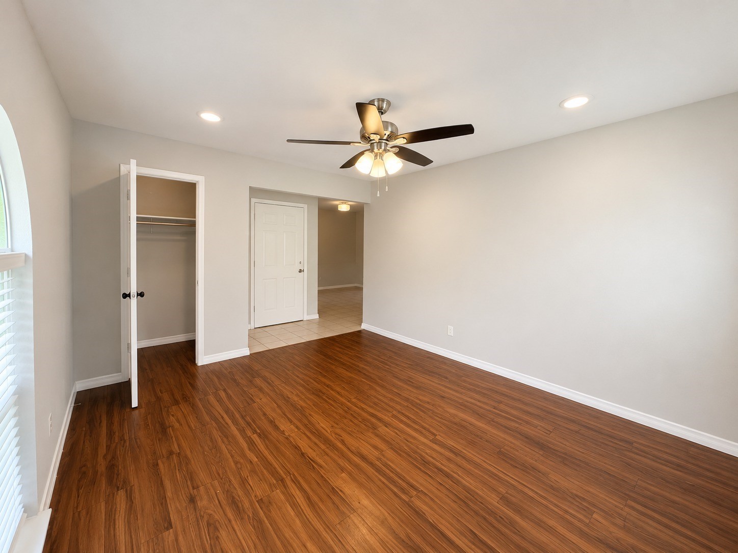 930 Lindy Court Irving TX 75060
