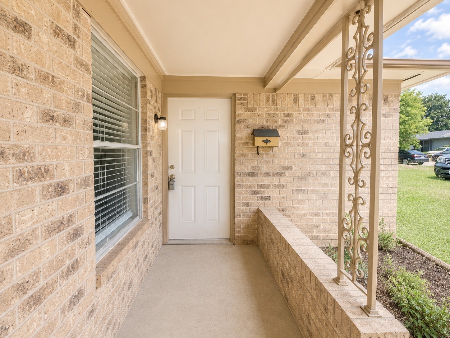 930 Lindy Court Irving TX 75060