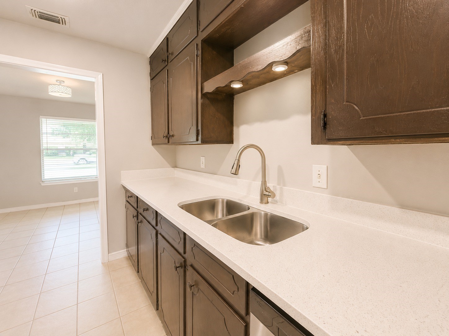 930 Lindy Court Irving TX 75060