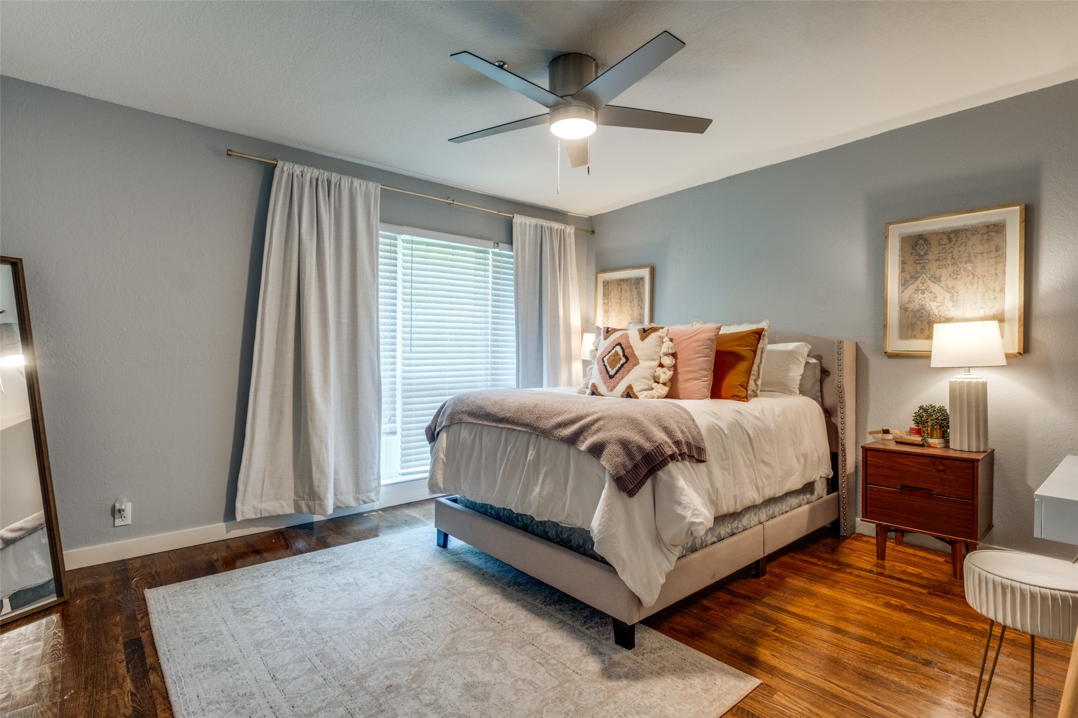 4303 Buena Vista Street Dallas TX 75205