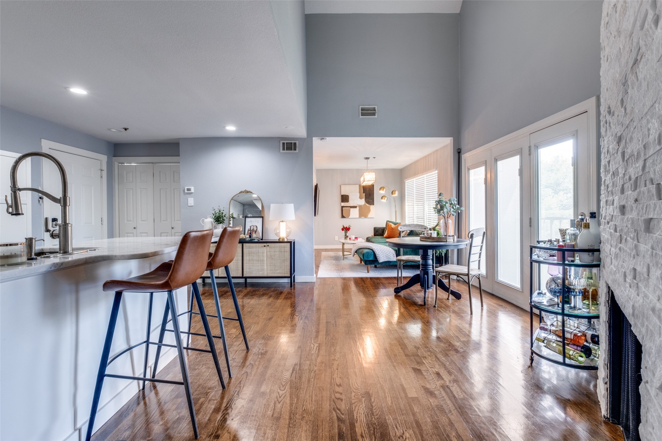 4303 Buena Vista Street Dallas TX 75205