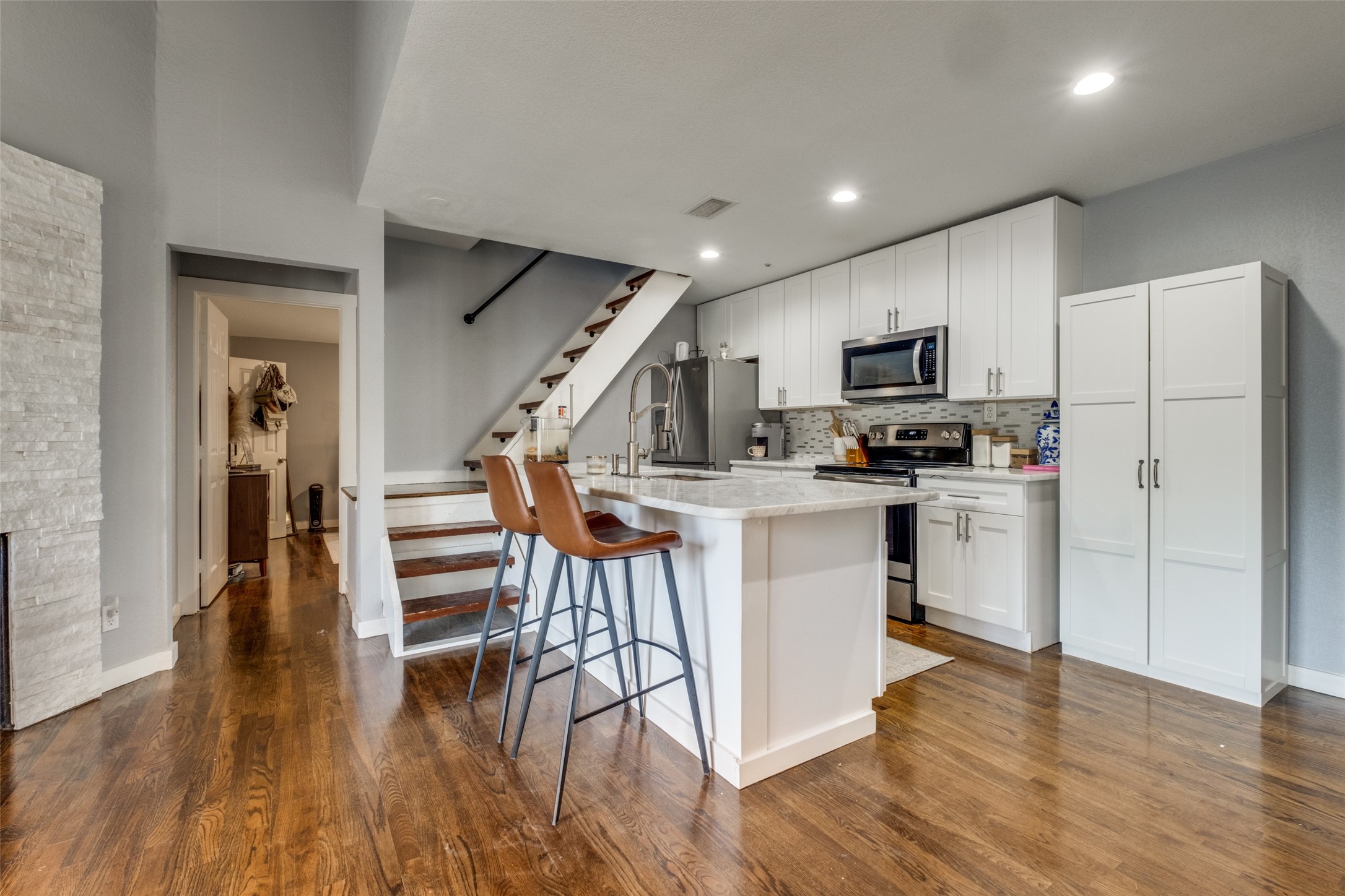 4303 Buena Vista Street Dallas TX 75205