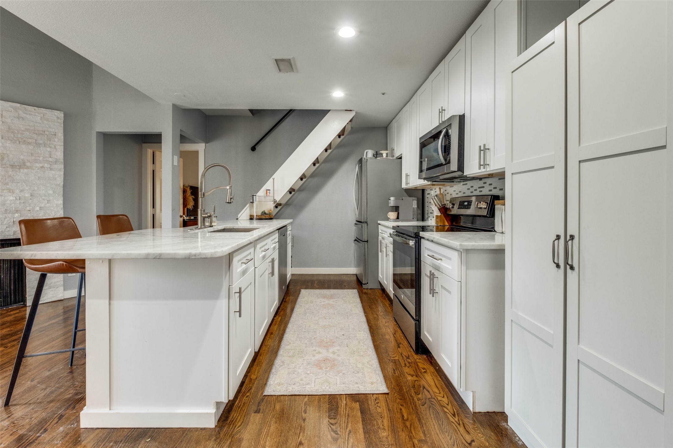 4303 Buena Vista Street Dallas TX 75205