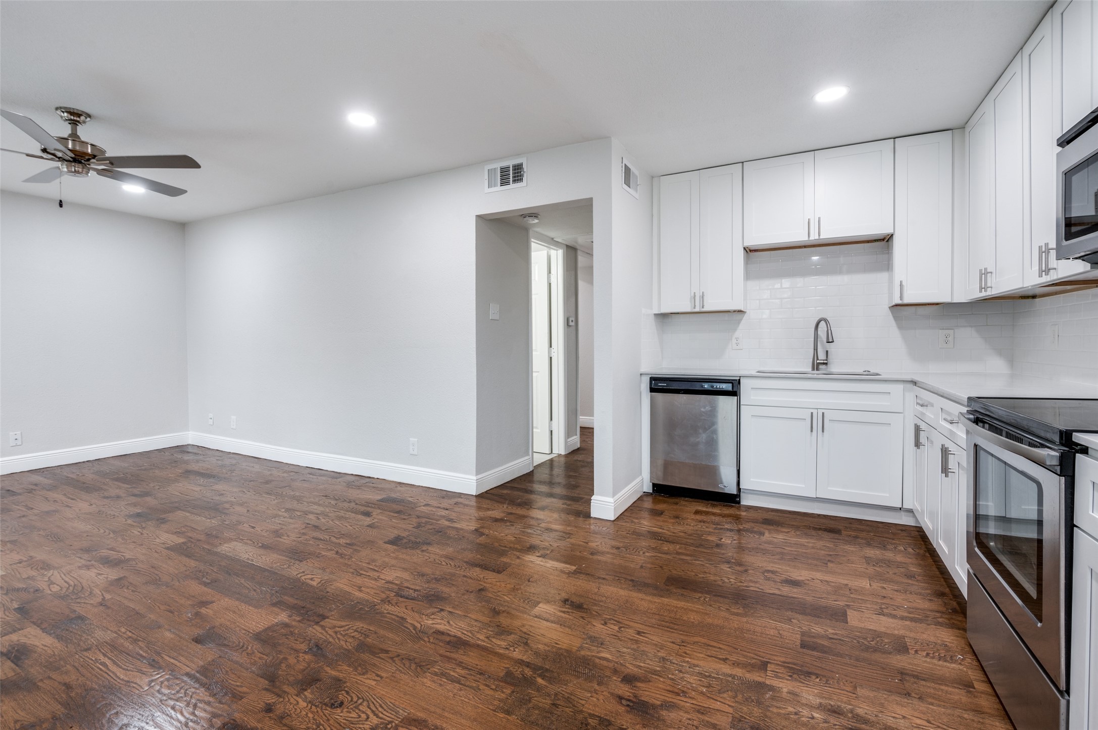 5444 Gaston Avenue Dallas TX 75214