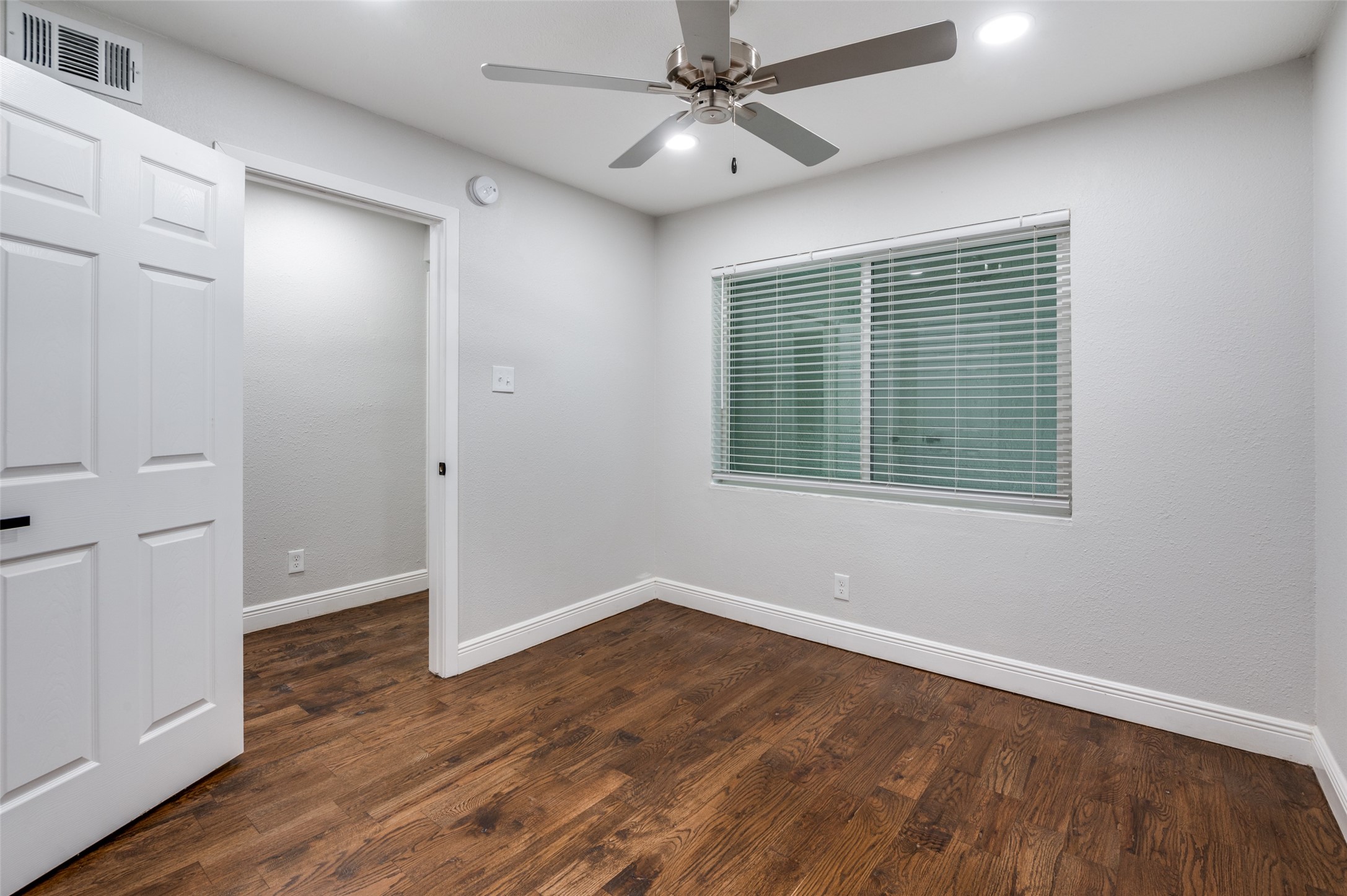5444 Gaston Avenue Dallas TX 75214