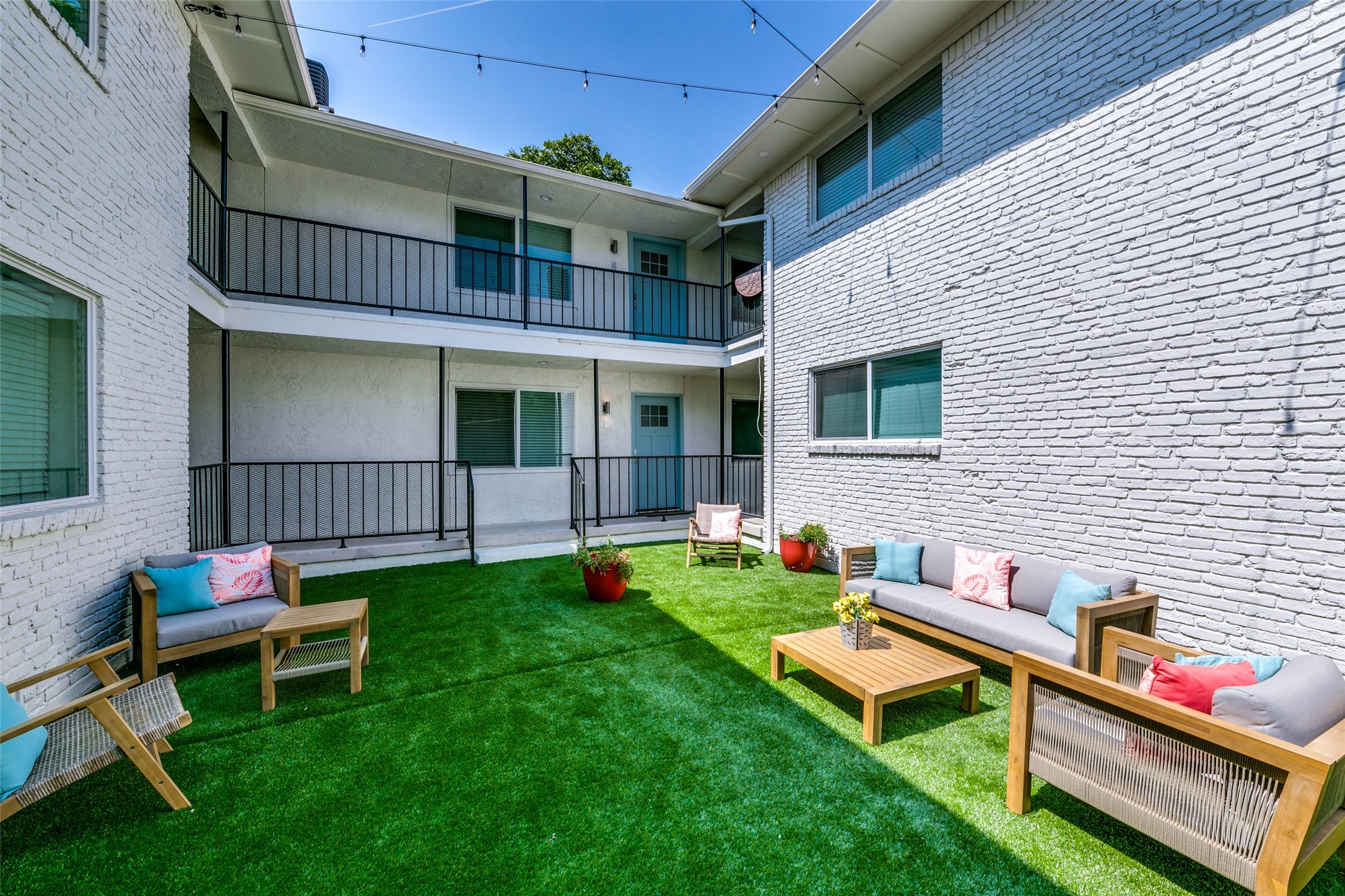 5444 Gaston Avenue Dallas TX 75214