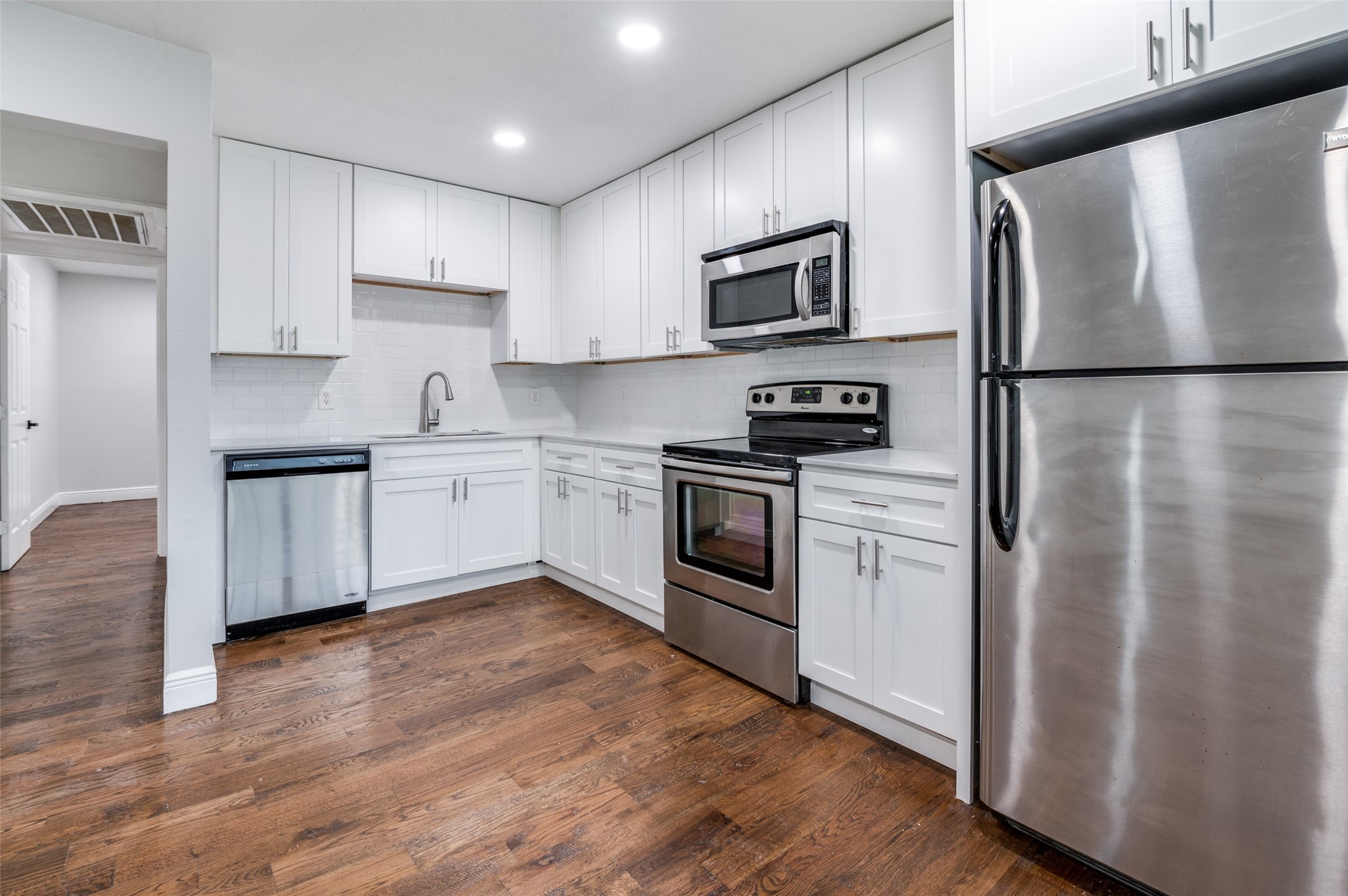 5444 Gaston Avenue Dallas TX 75214