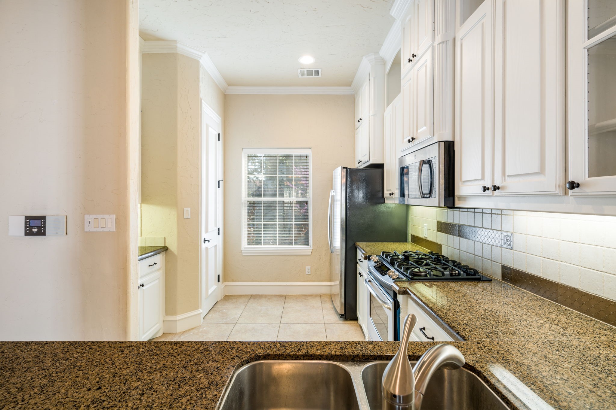 554 Rockingham Drive Irving TX 75063