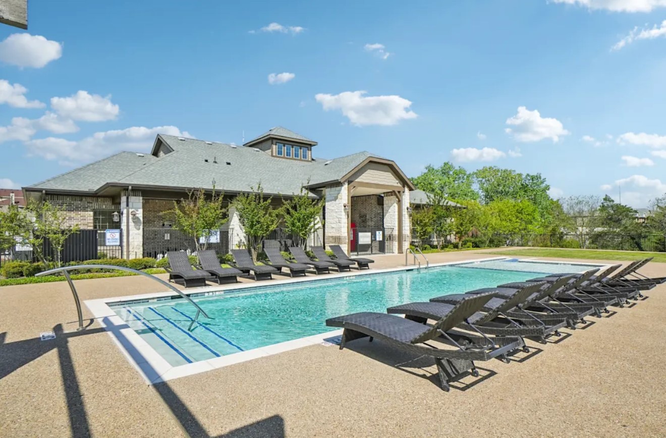 8200 Clarksprings Drive Dallas TX 75236