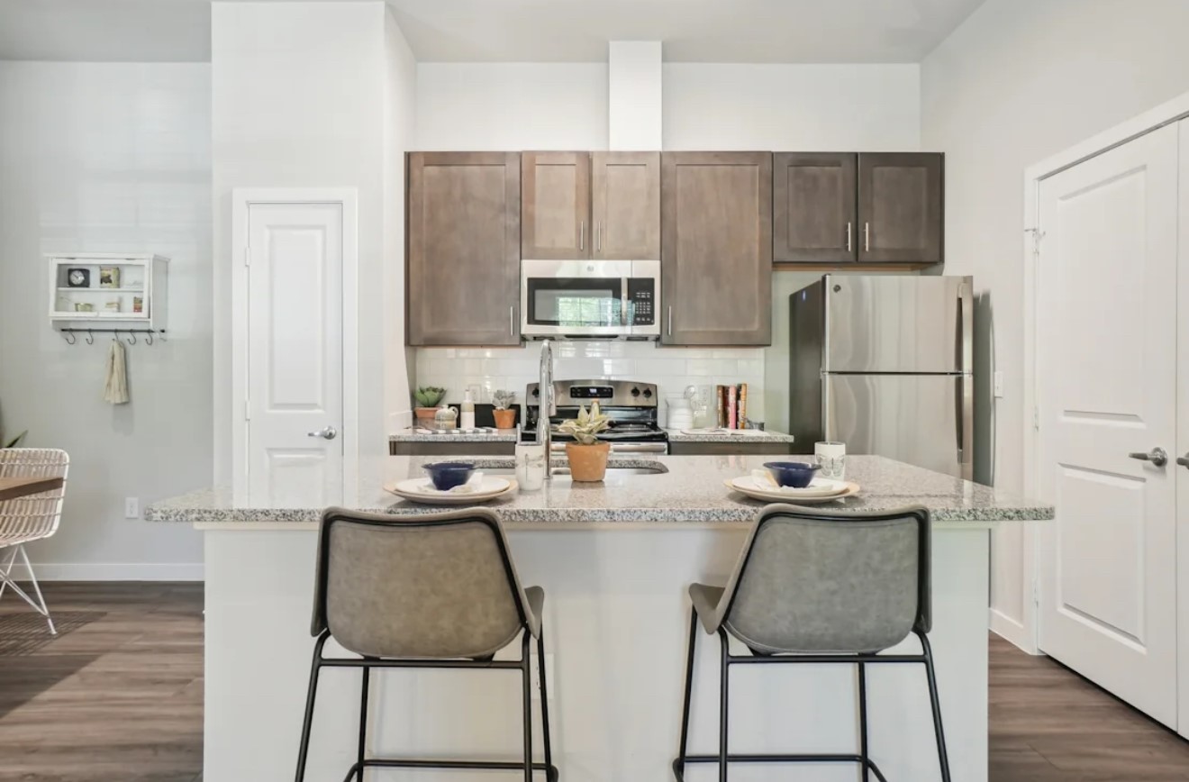8200 Clarksprings Drive Dallas TX 75236