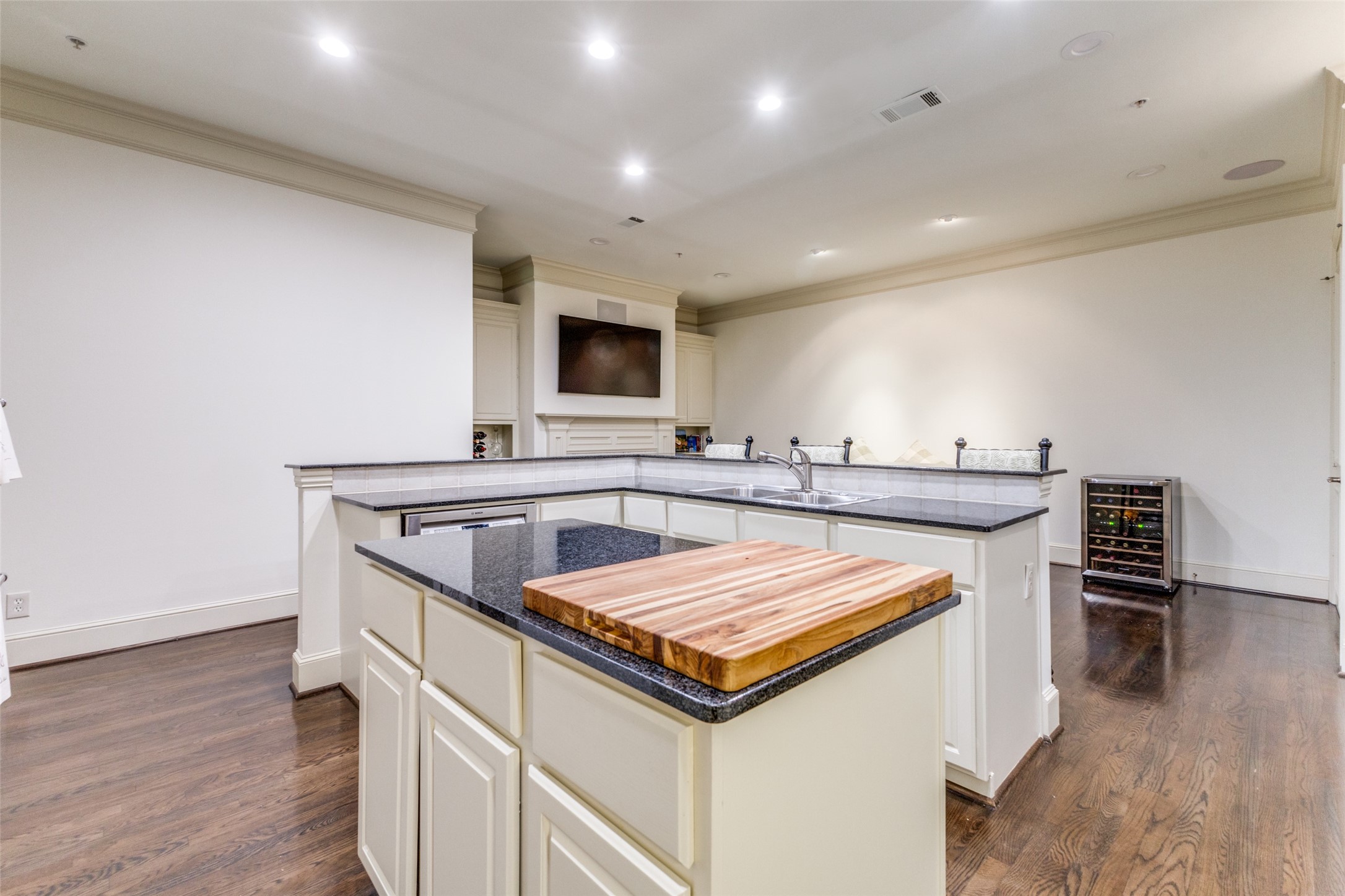 3535 Gillespie Street Dallas TX 75219