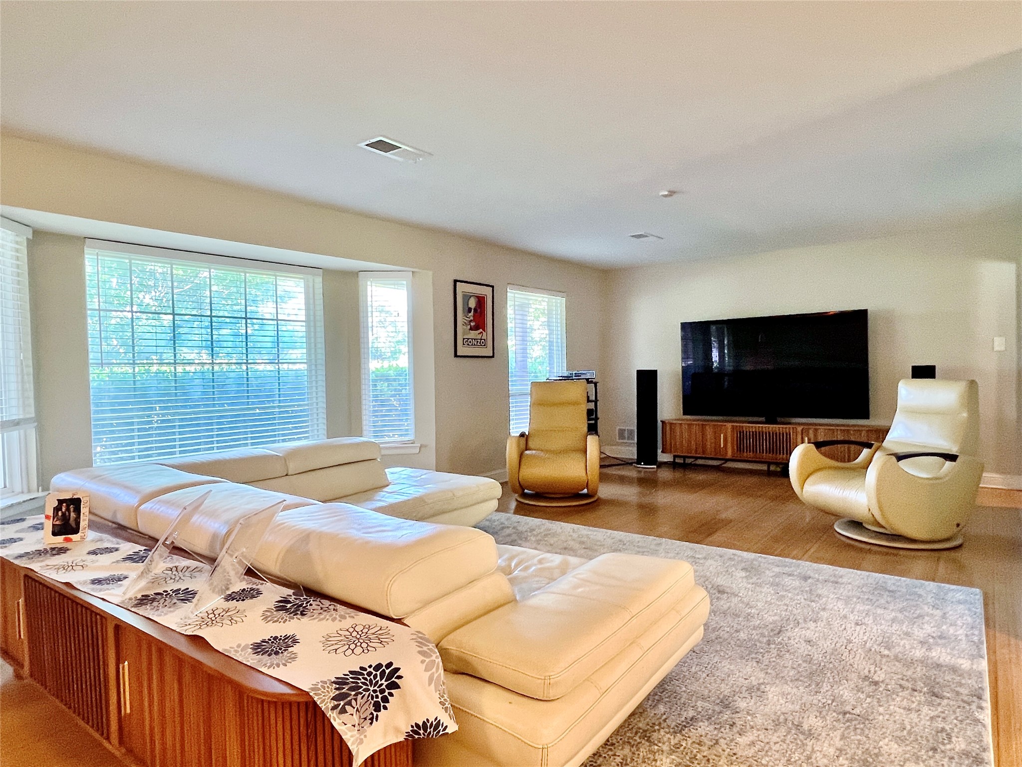 3421 Dartmoor Drive Dallas TX 75229