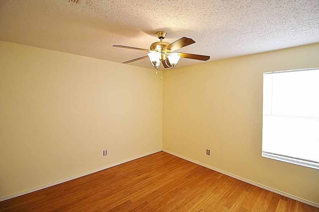 2936 Santa Sabina Drive Grand Prairie TX 75052