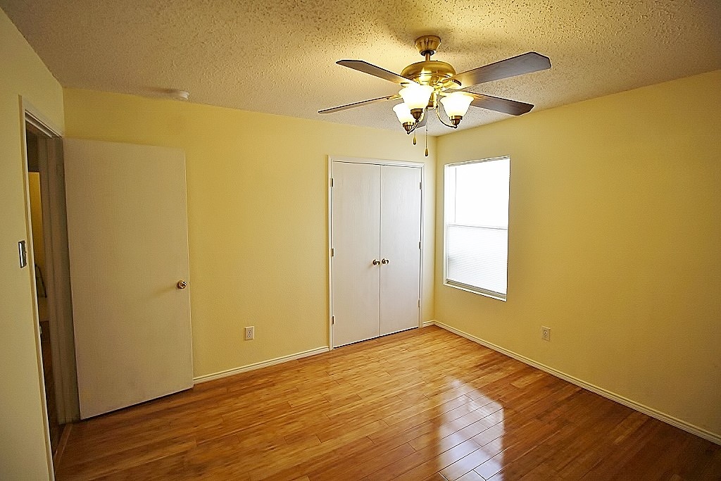 2936 Santa Sabina Drive Grand Prairie TX 75052