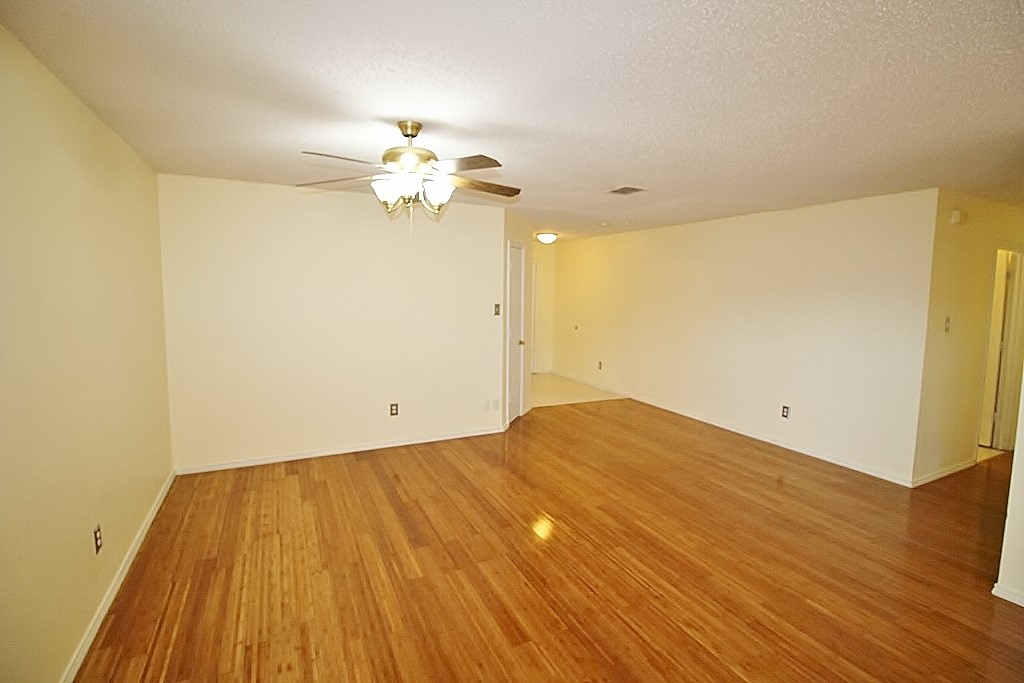 2936 Santa Sabina Drive Grand Prairie TX 75052