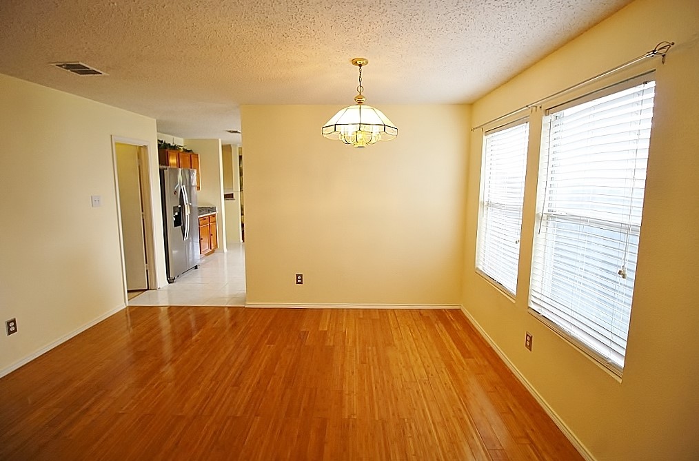 2936 Santa Sabina Drive Grand Prairie TX 75052