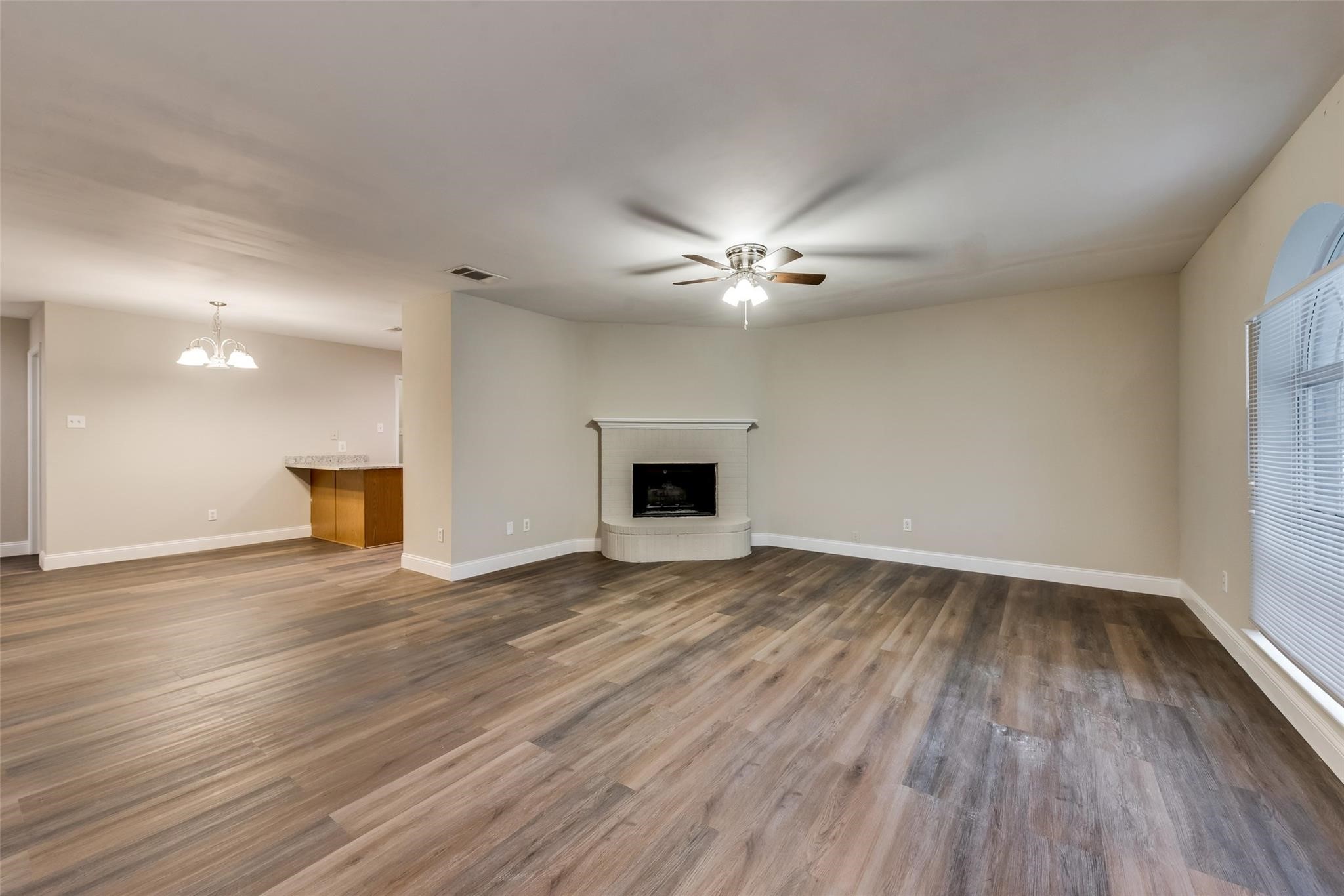 548 Asbury Drive Saginaw TX 76179