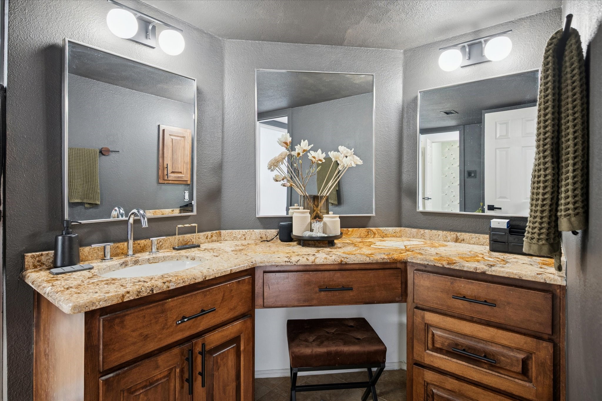 2201 Wolf Street Dallas TX 75201