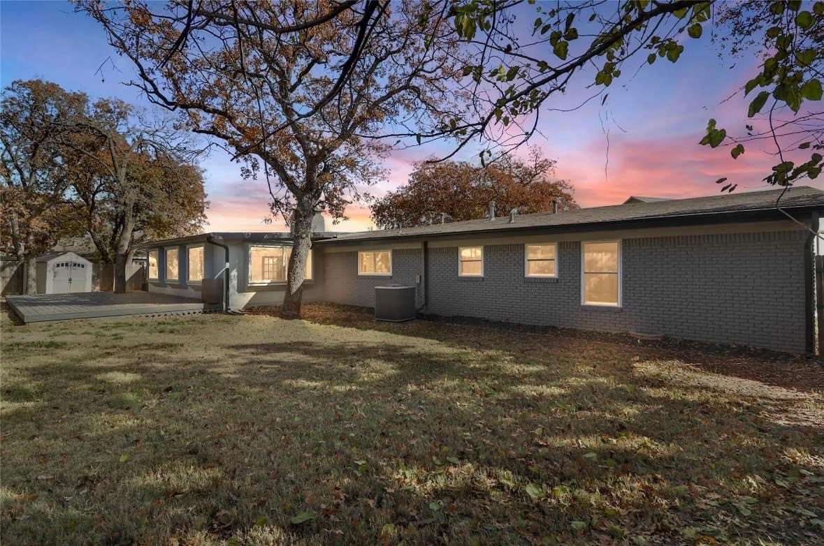 1201 NW 6th Avenue Mineral Wells TX 76067