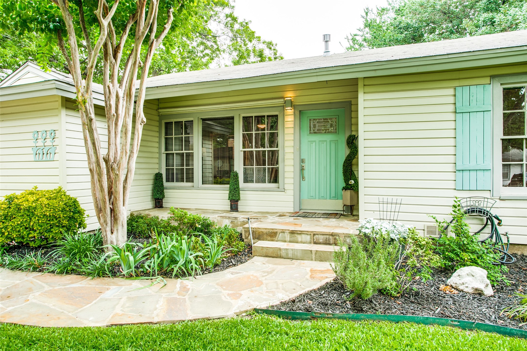 616 Milton Street Lewisville TX 75057