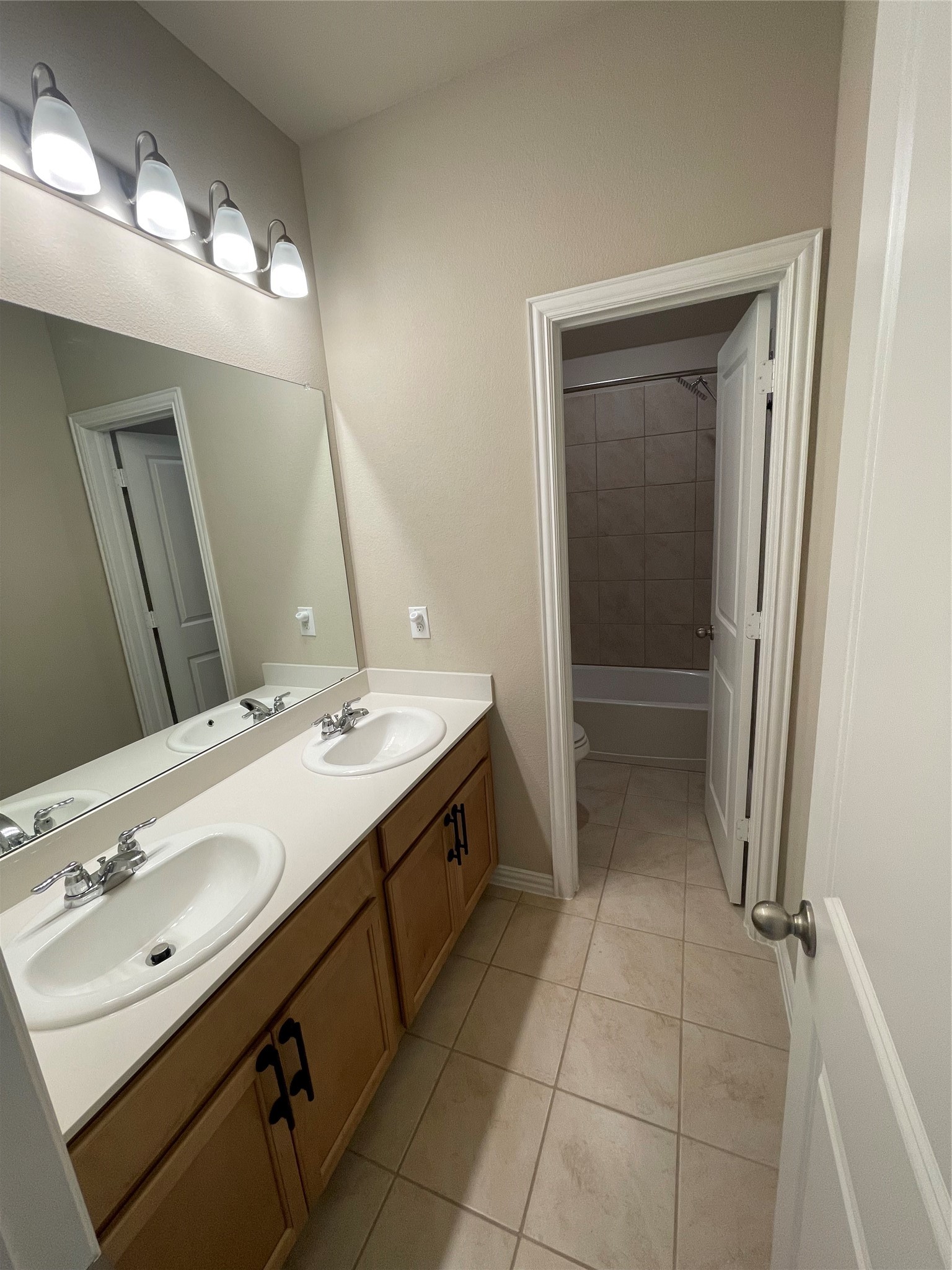 1924 Briar Hill Drive Denton TX 76207