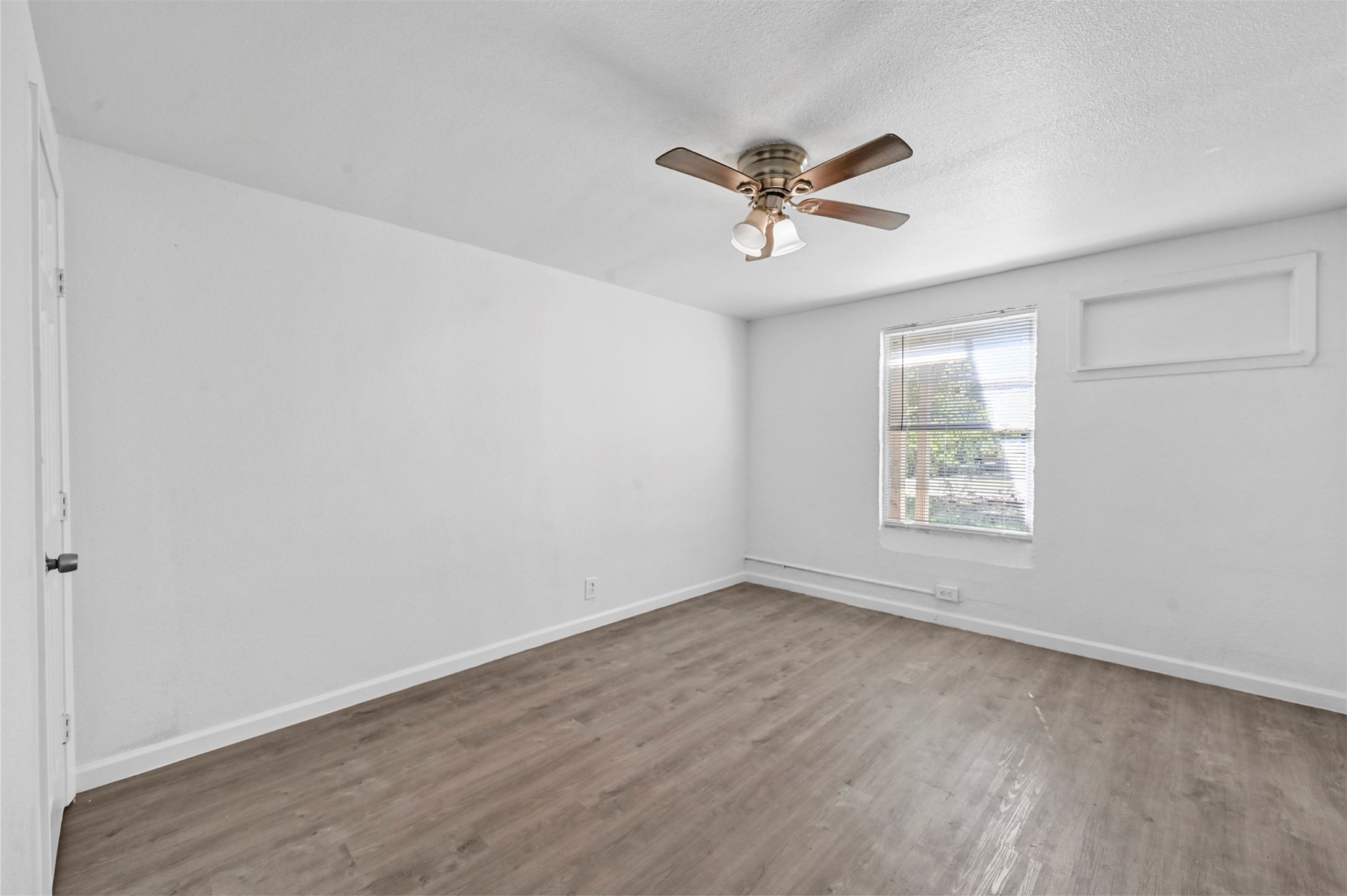 120 E Monterey Street Denison TX 75021