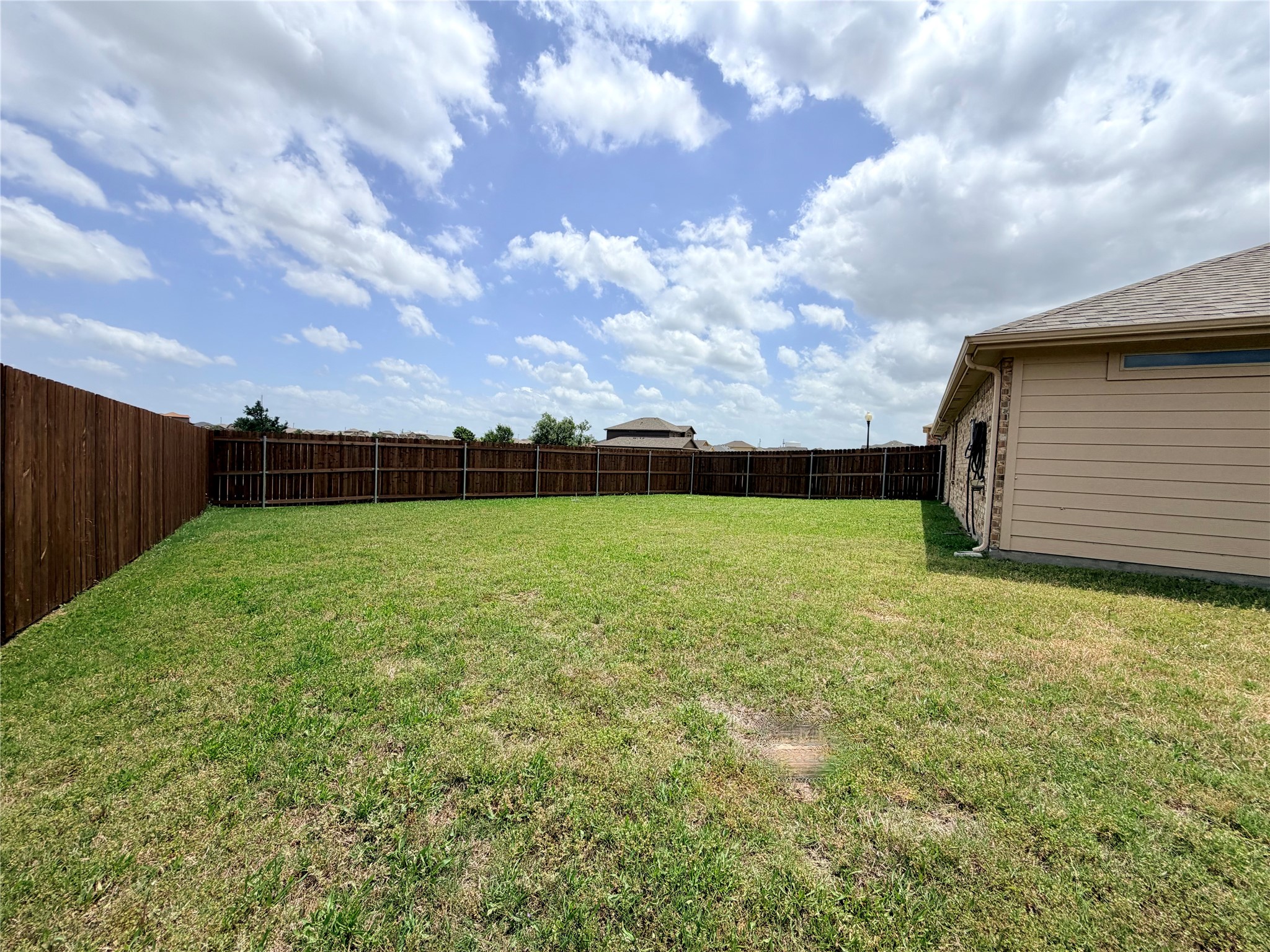 520 Cantebury Park Lane Ponder TX 76259
