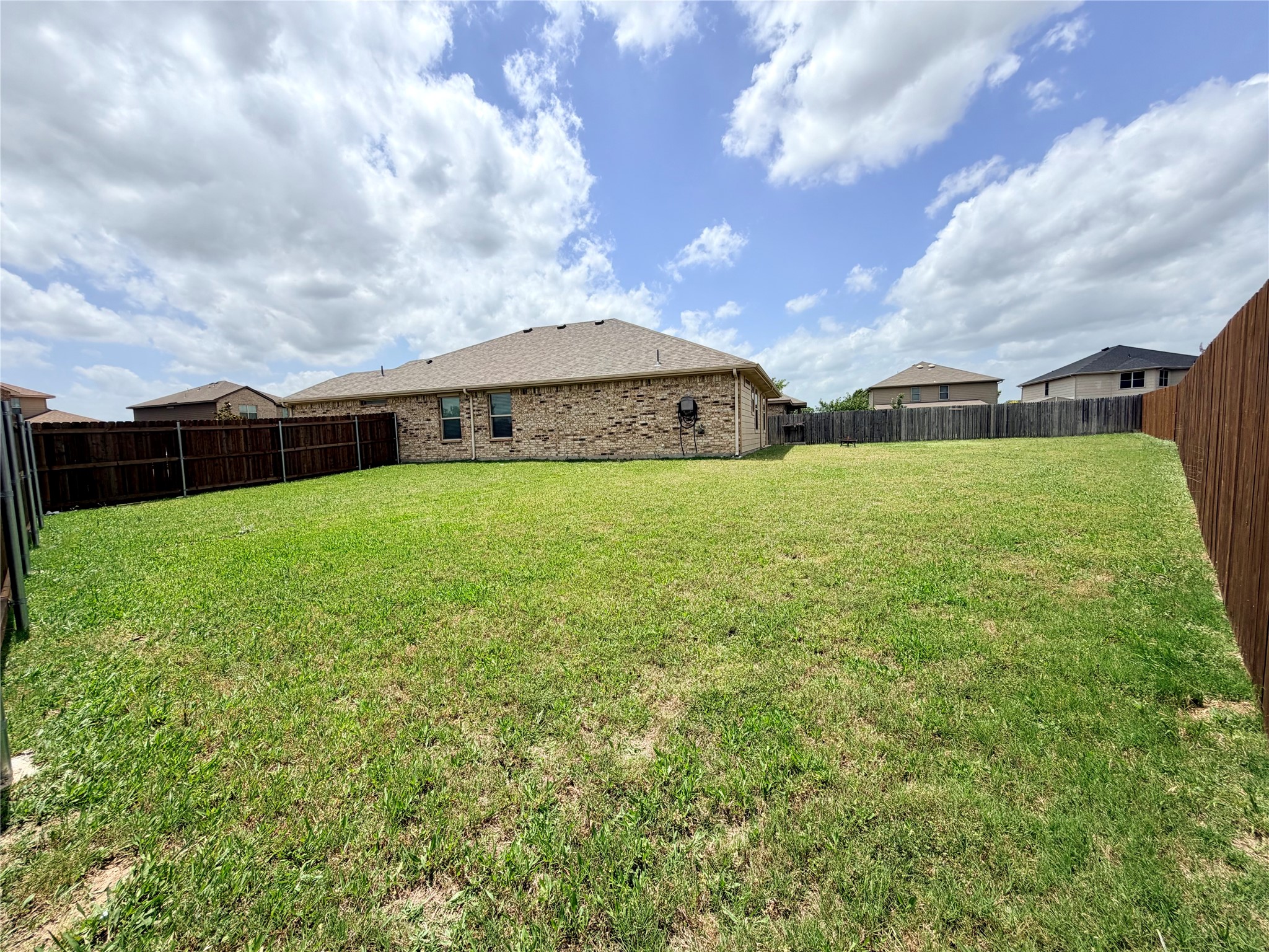 520 Cantebury Park Lane Ponder TX 76259
