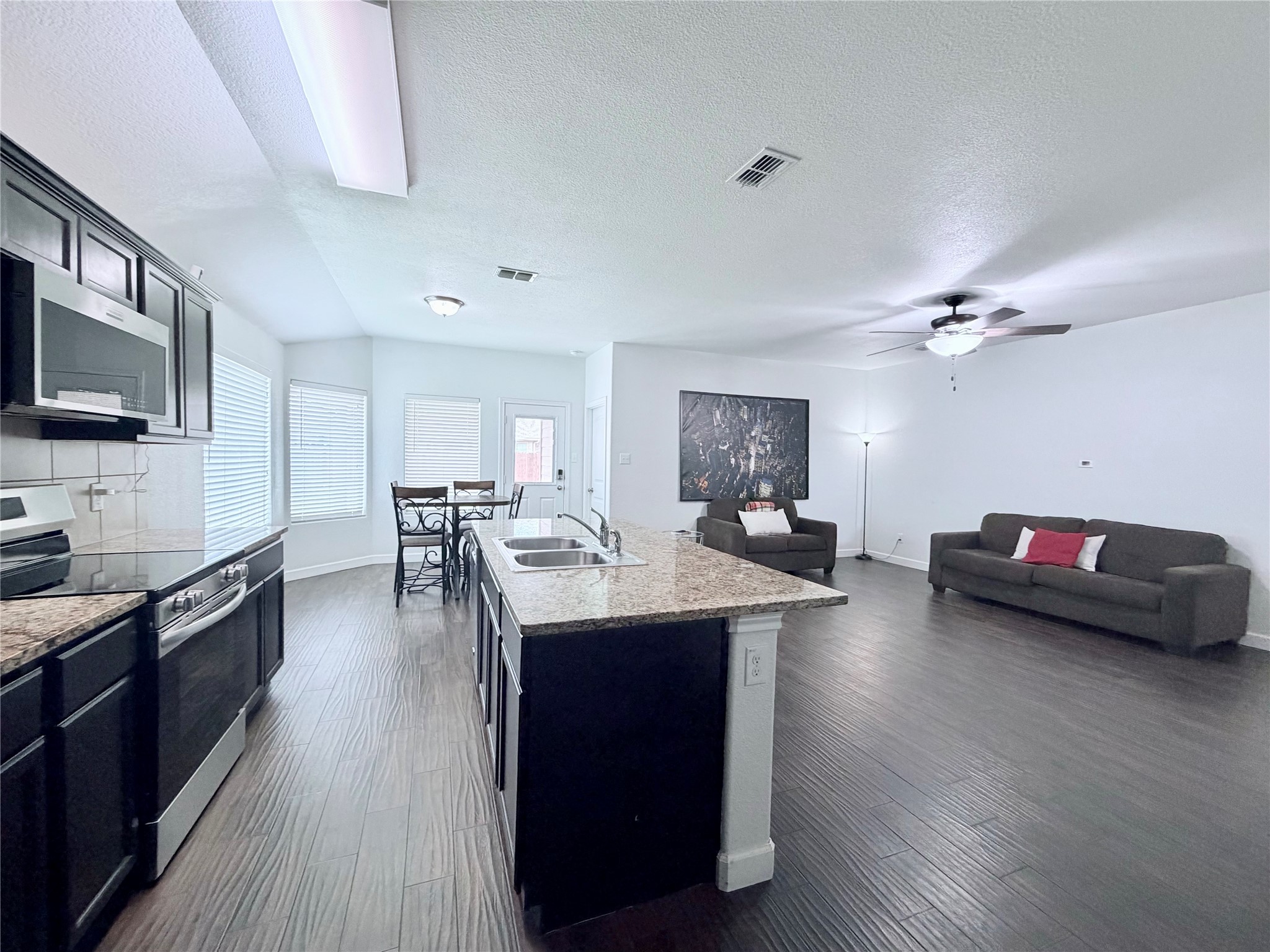 520 Cantebury Park Lane Ponder TX 76259