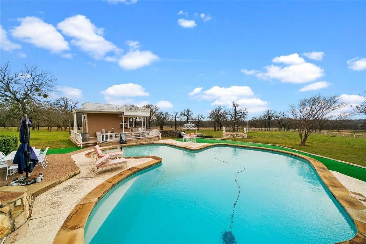 10827 Saint John Road Pilot Point TX 76258