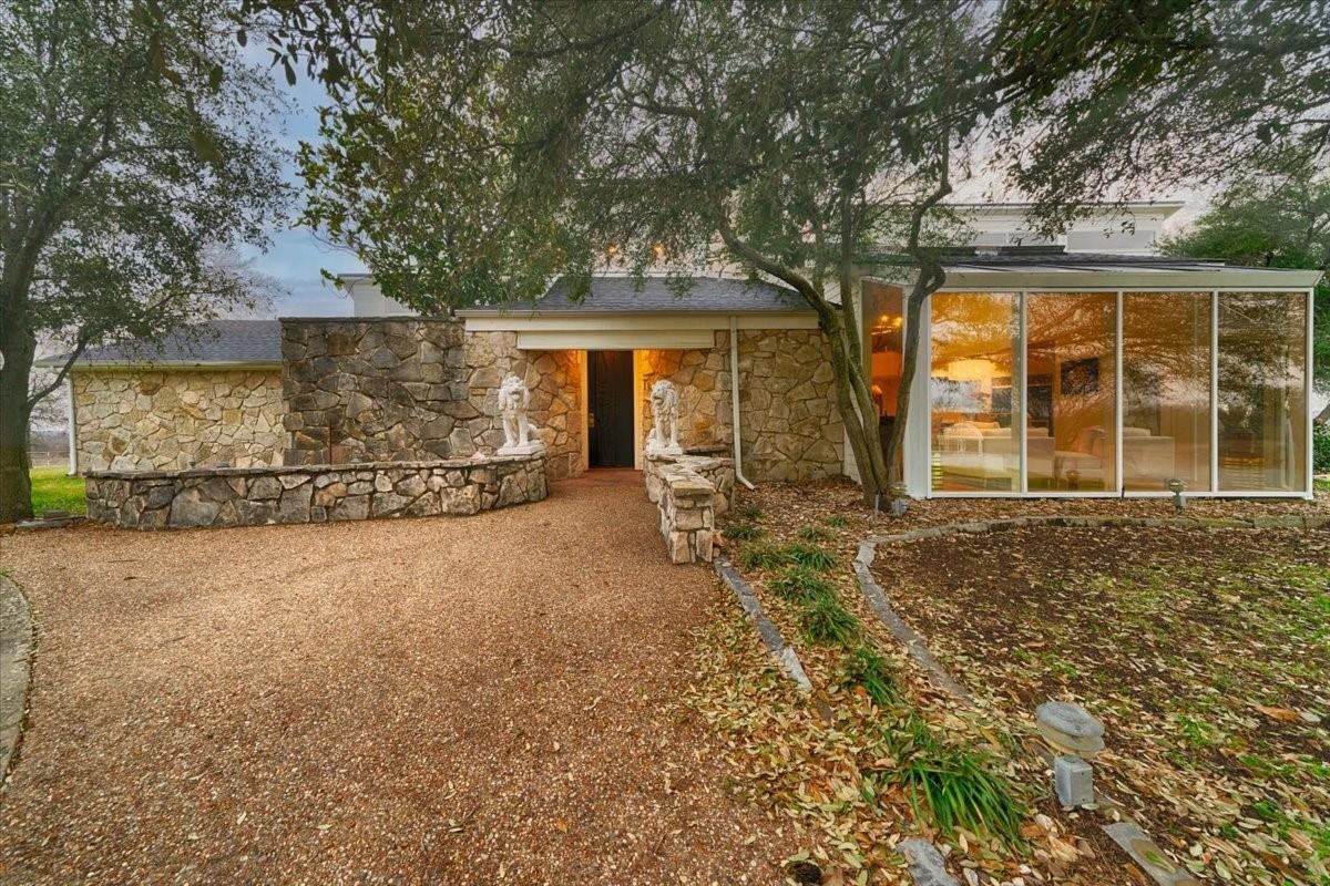 10827 Saint John Road Pilot Point TX 76258