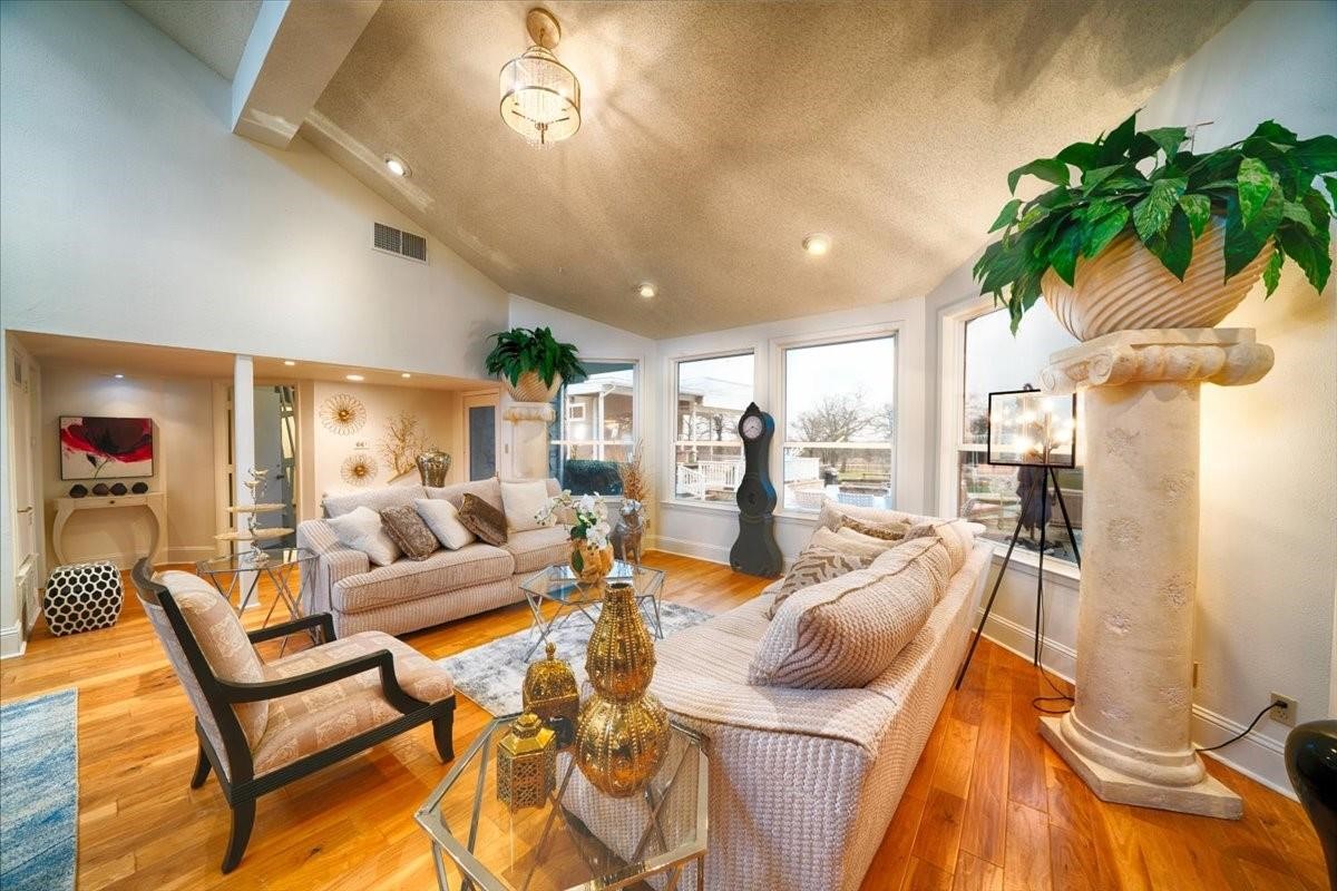 10827 Saint John Road Pilot Point TX 76258